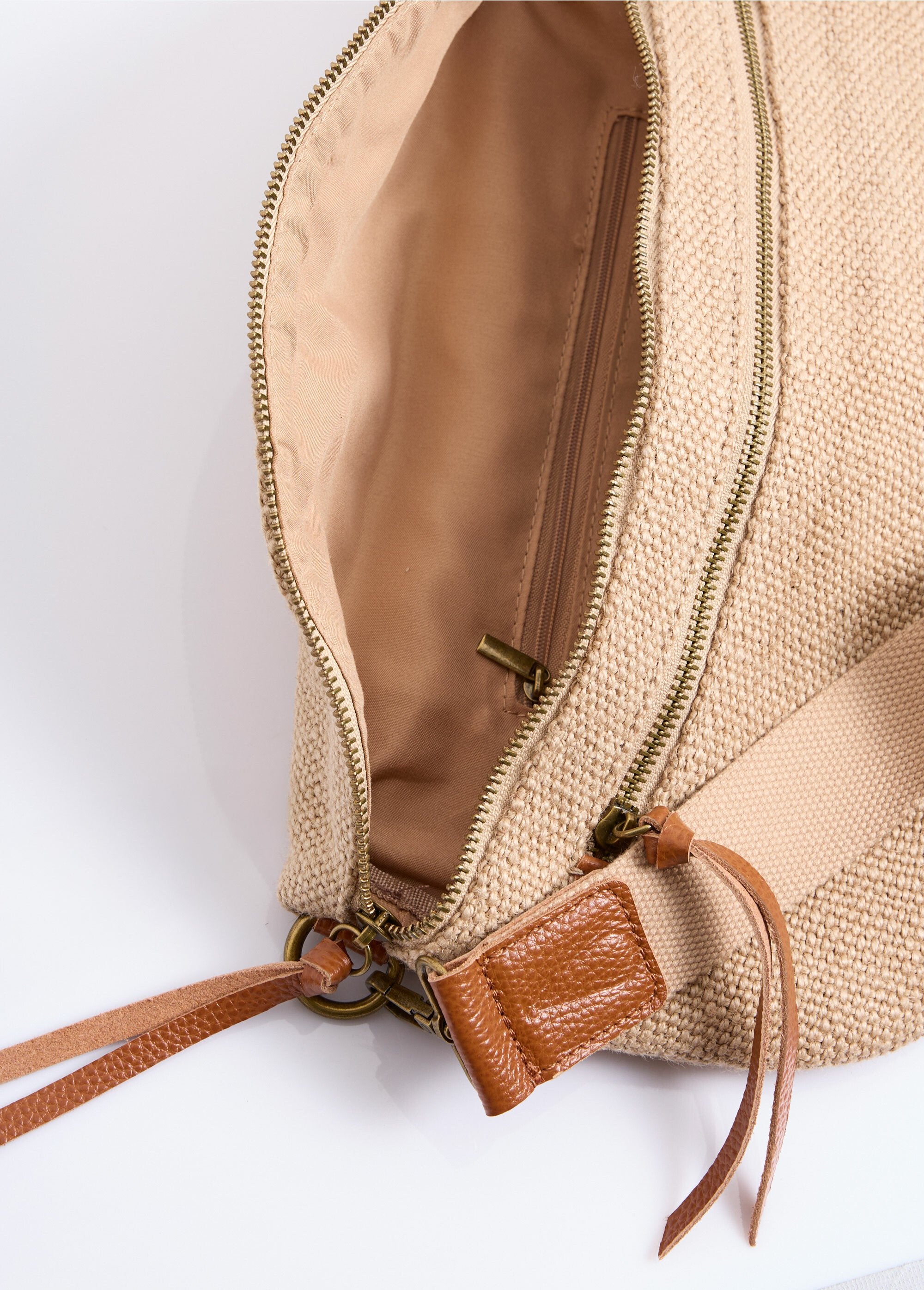 Large_jute_fanny_pack_with_leather_details_Beige_DE2_slim