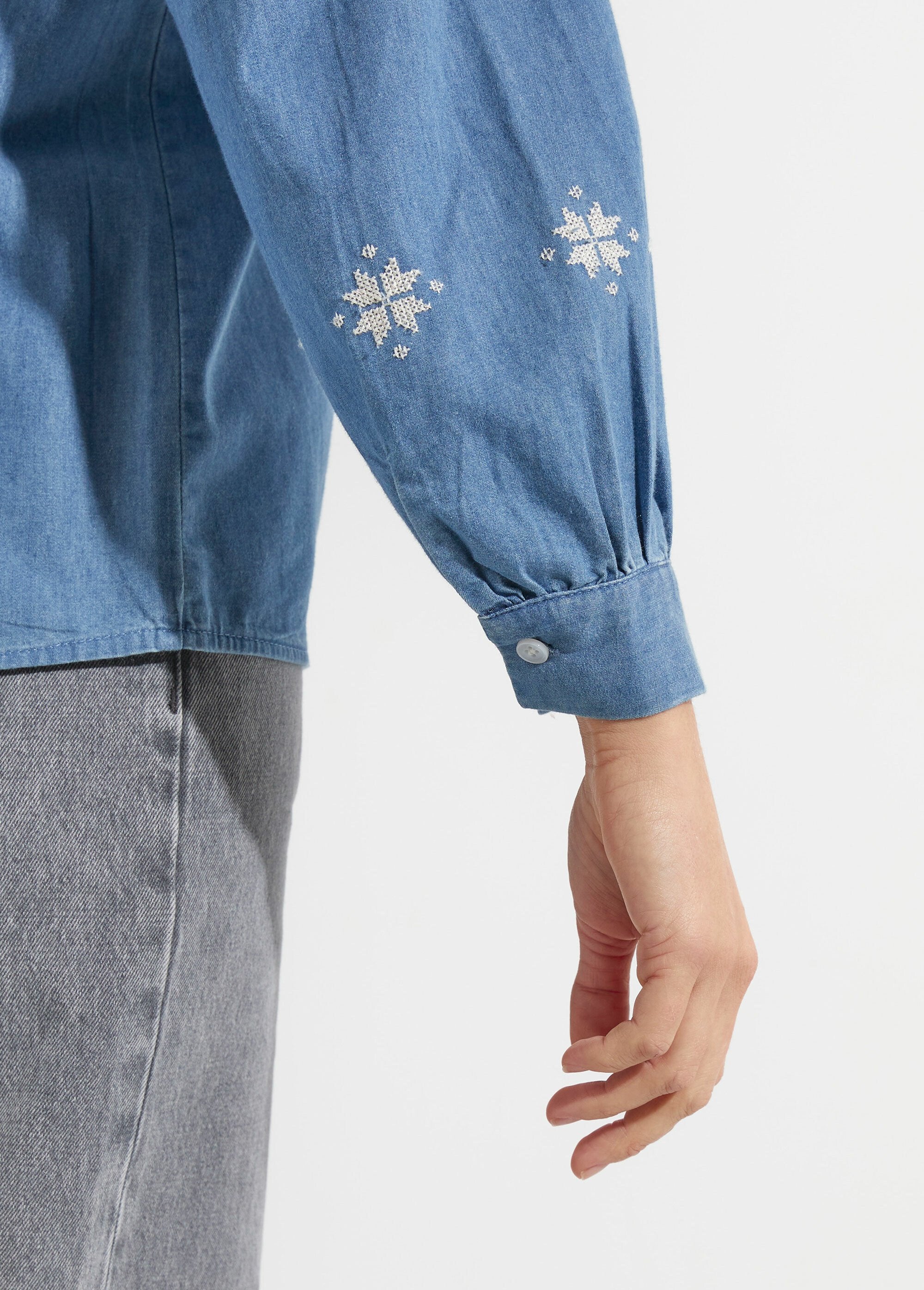 Blouse_chambray_broderies_point_de_croix_Bleu_stone_DE1_slim