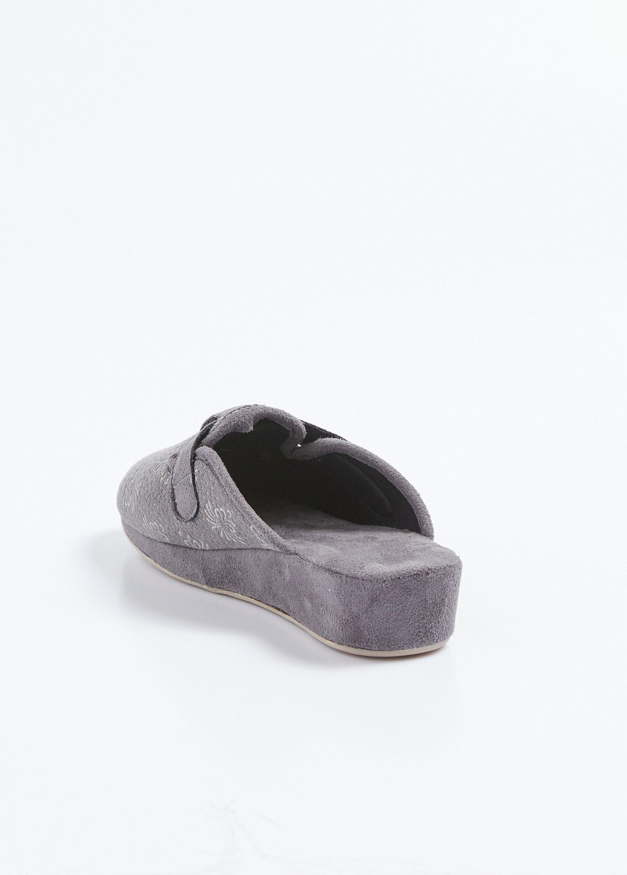 Comfort_width_Velcro_mule_slippers_Gray_DO1_slim