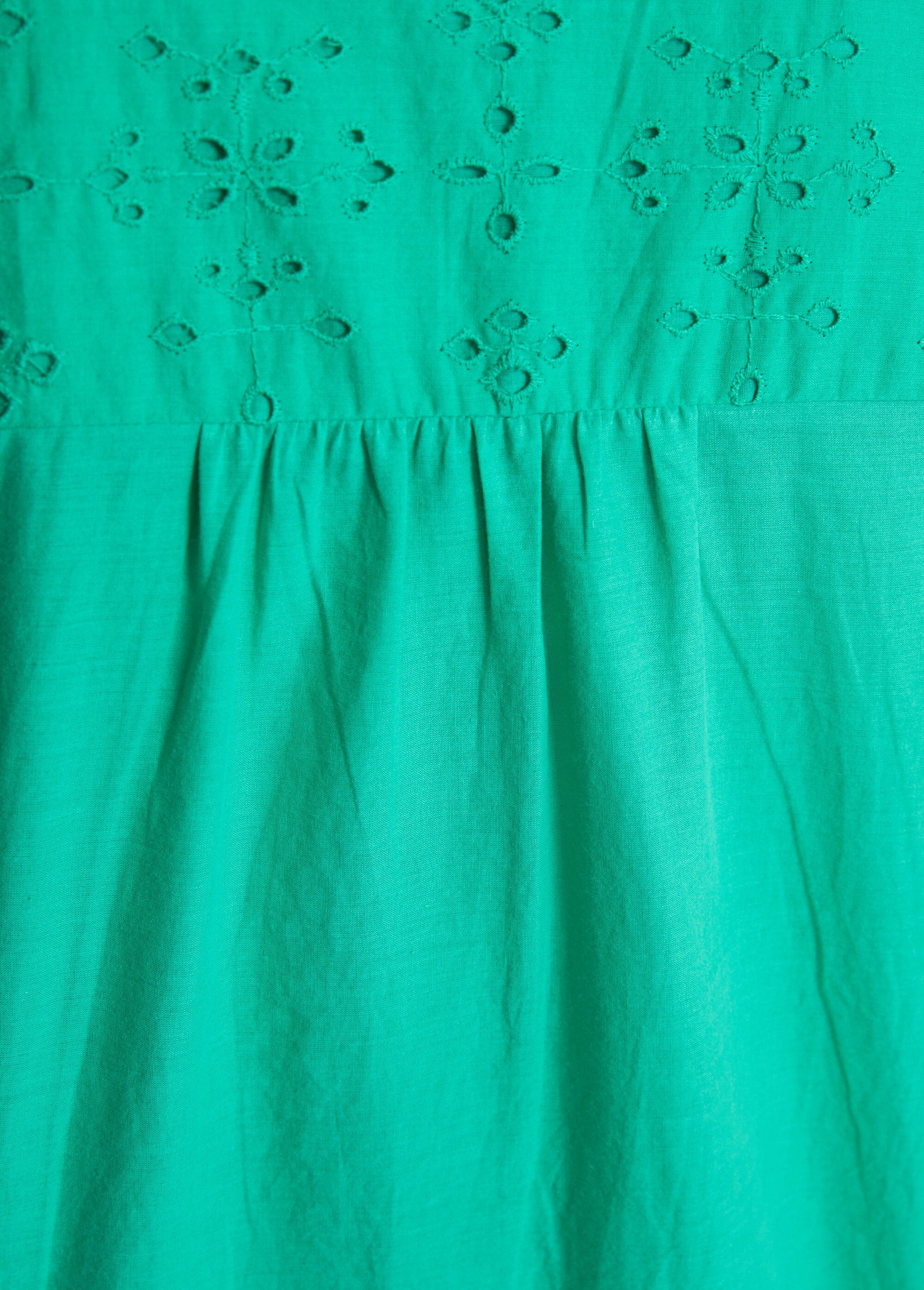 Embroidered_short-sleeved_blouse_Green_DE4_slim