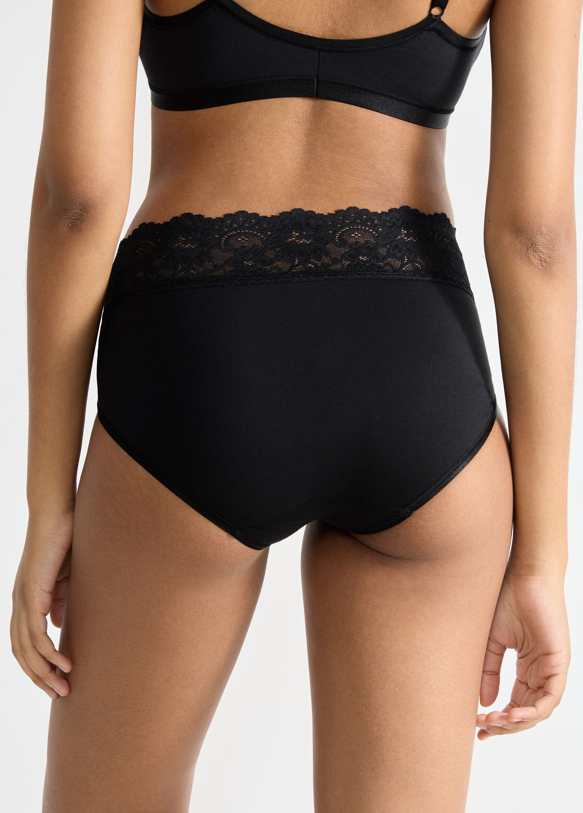 High_midi_panties_with_lace_Black_DO1_slim