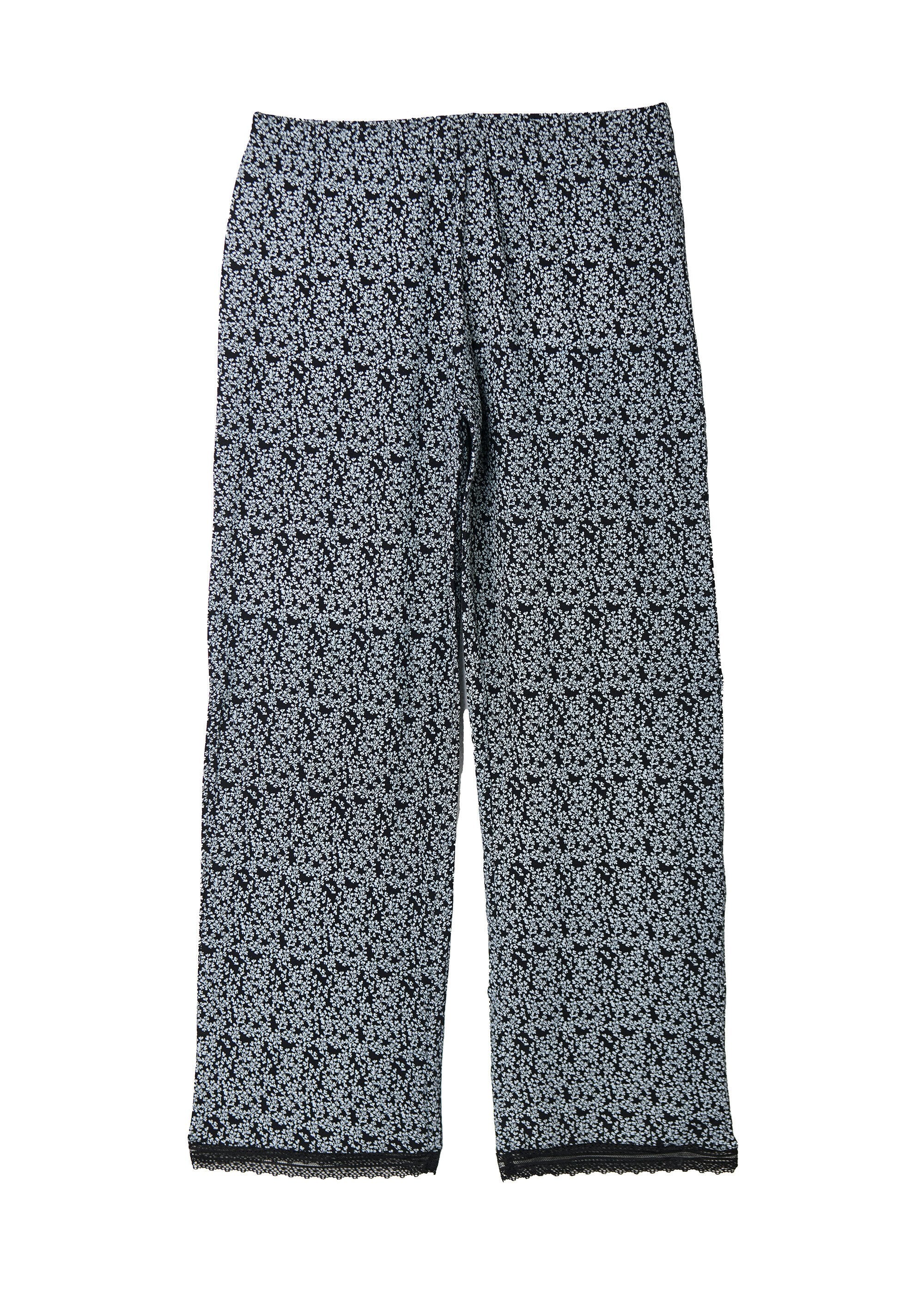 Two-piece_pyjama_set_with_lace_details_Black_print_DE1_slim