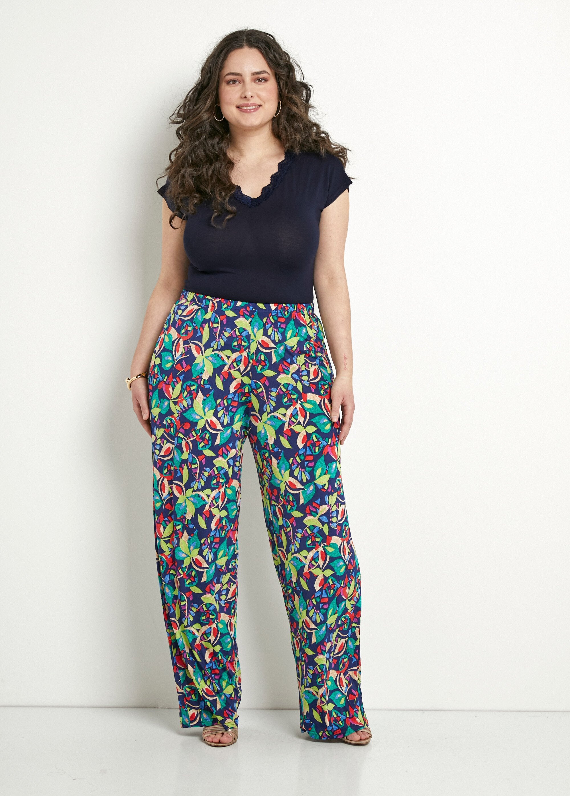 Flowy_elasticated_waist_mesh_pants_Navy_and_green_SF1_curvy