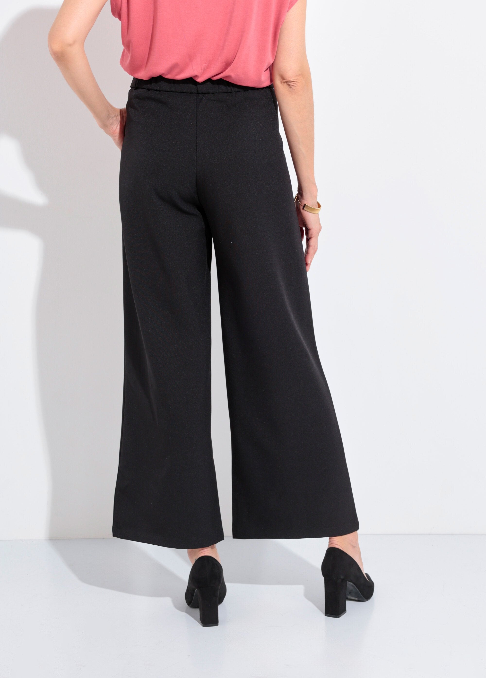 Elasticated_flowing_tailored_trousers_Black_DO1_slim