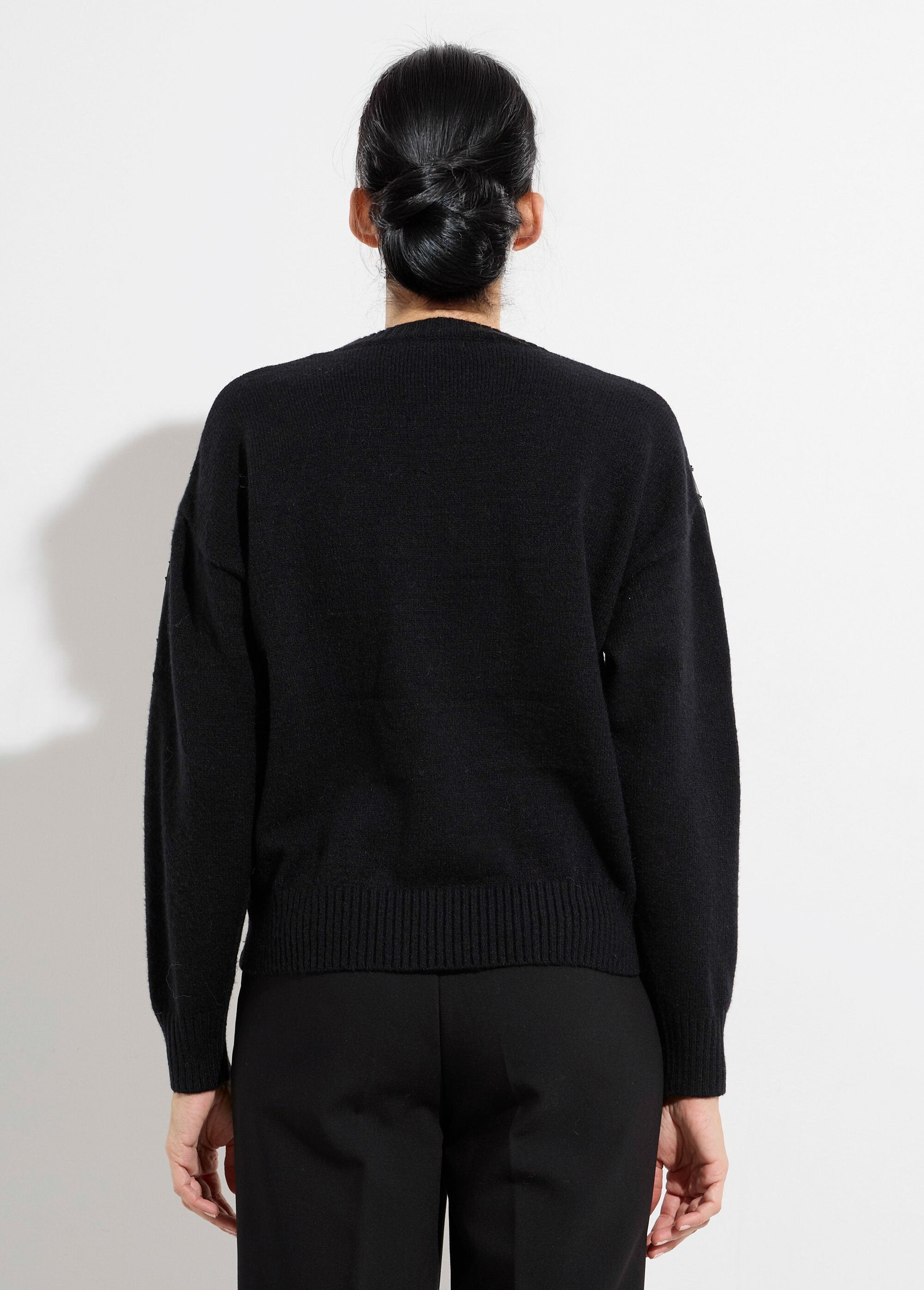 Round_neck_sweater_with_sparkling_pearls_and_rhinestones_Black_DO1_slim