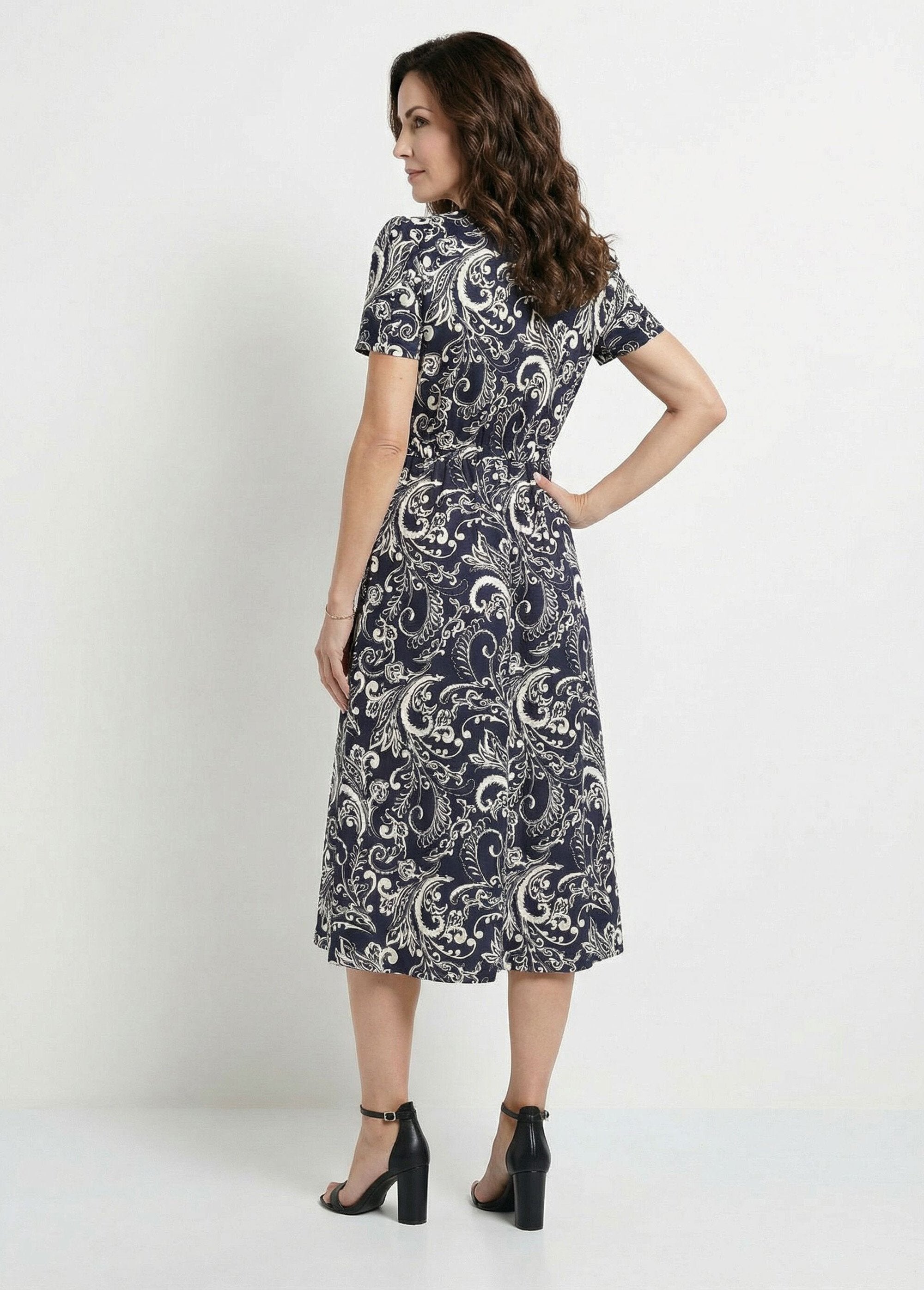 Robe_longue_cache-coeur_taille_élastiquée_Noir_et_ecru_DO1_slim