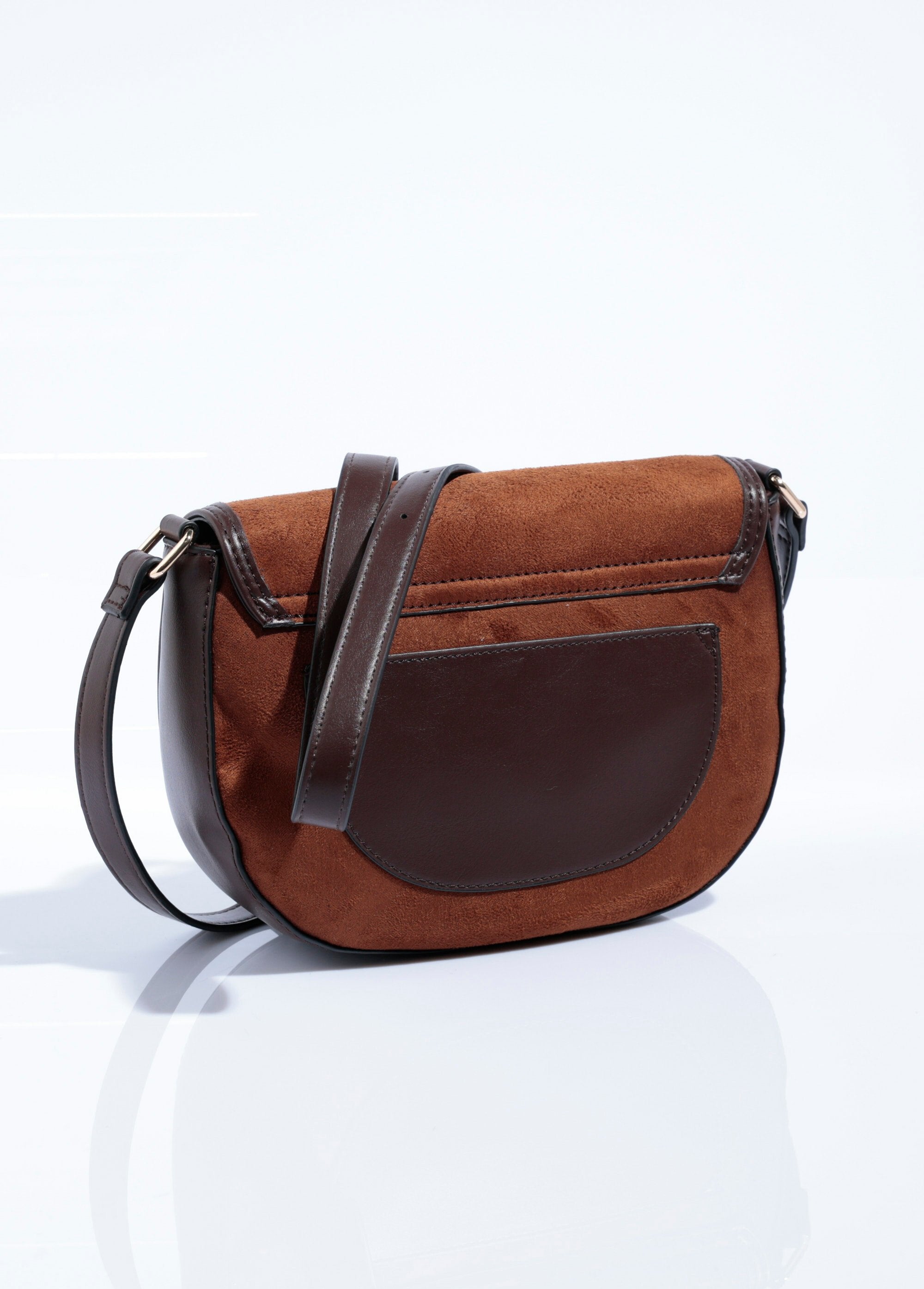 Chic_half-moon_suede_handbag_camel_DO1_slim