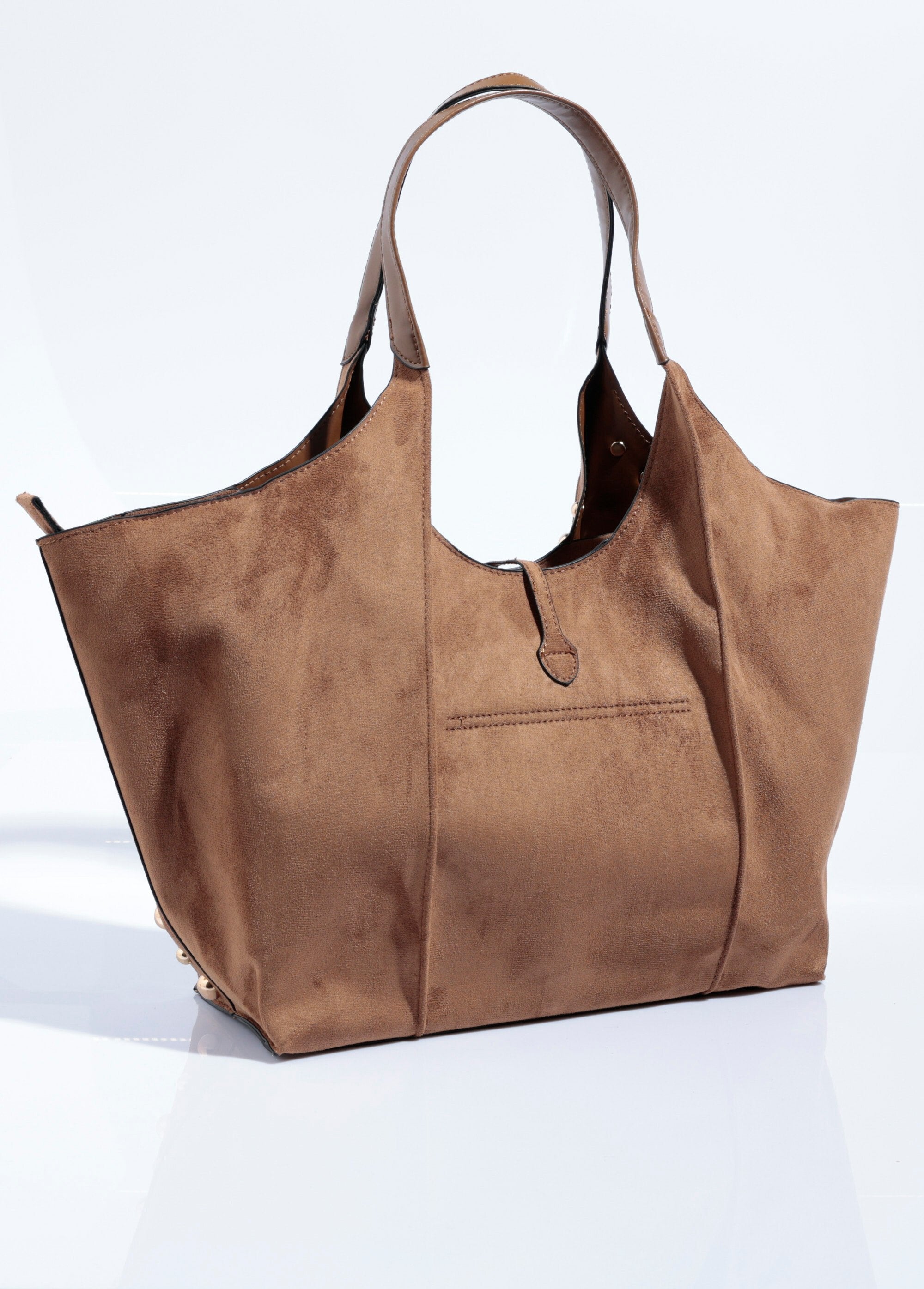 Suede_tote_bag_with_round_metal_studs_Hazelnut_DO1_slim