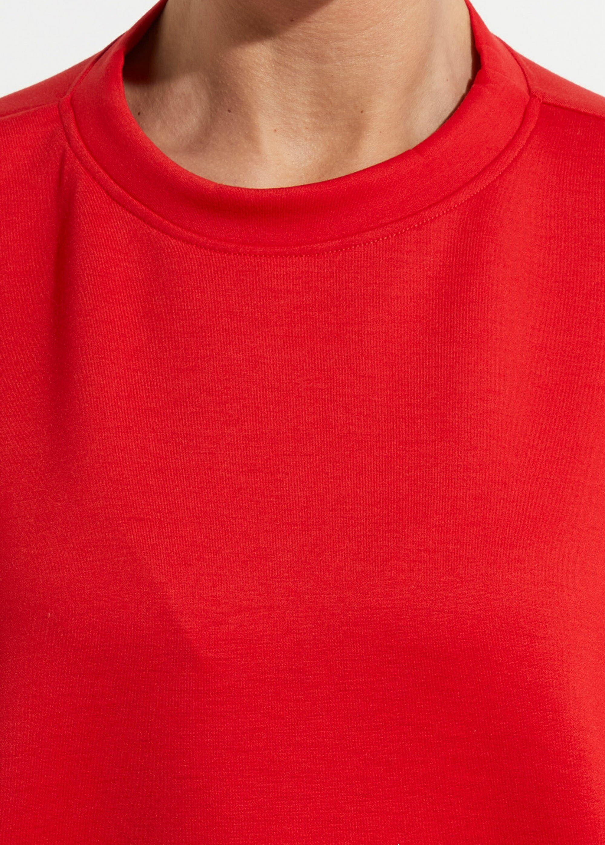 Wide_round_neck_sweatshirt,_3/4_sleeves_Red_DE2_slim