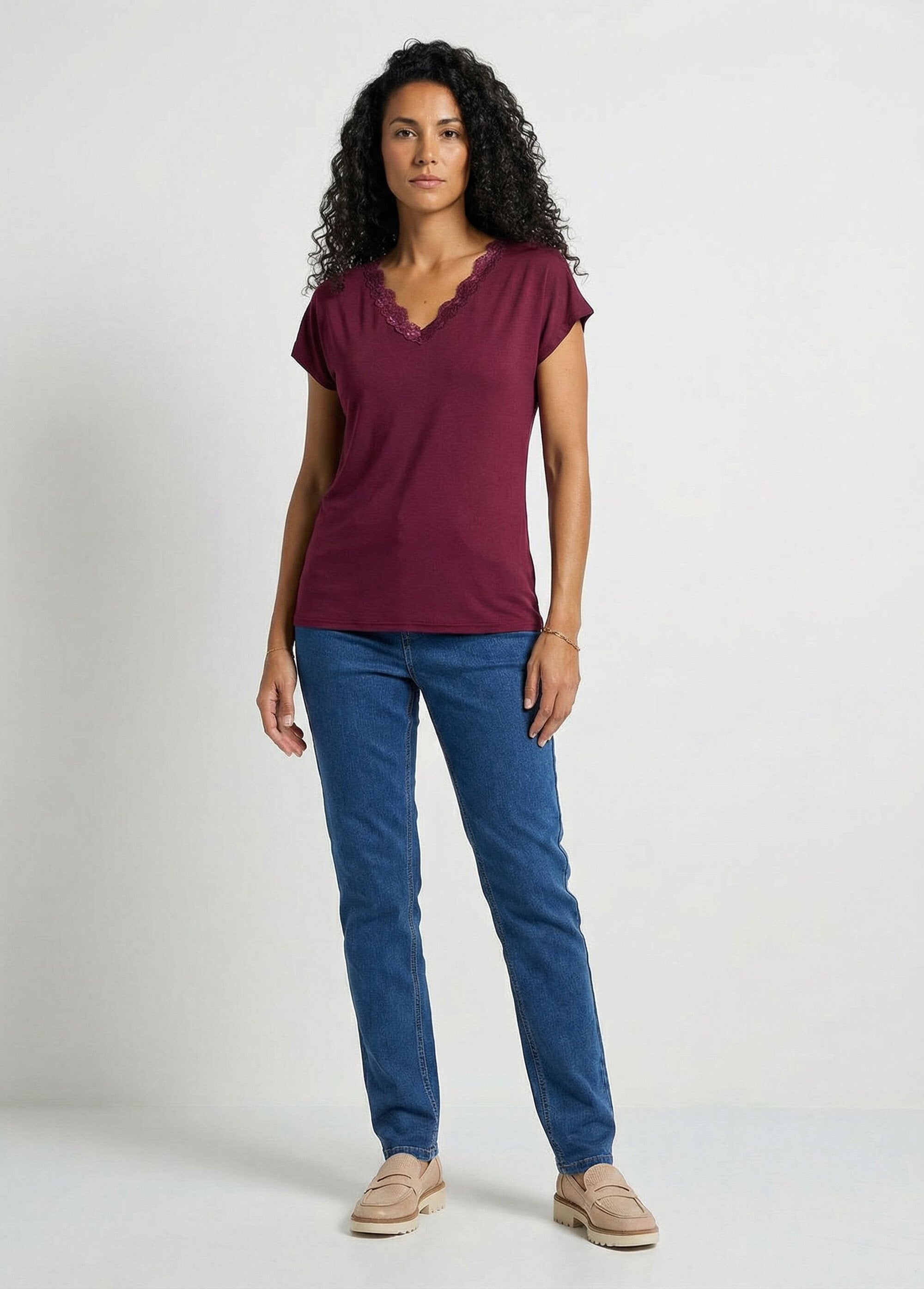 Short_stretch_lace_t-shirt_Plum_SF1_slim