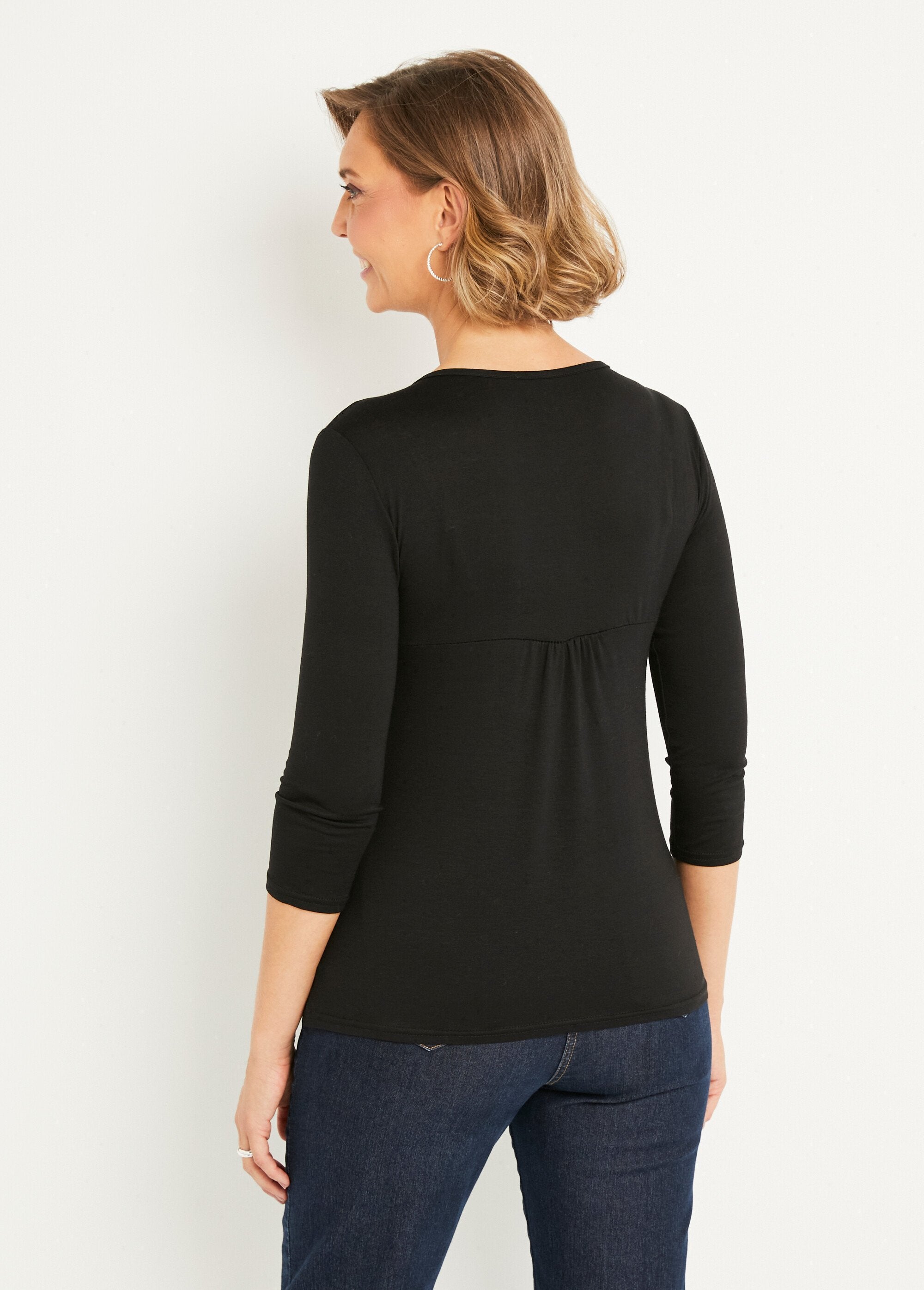 Plain_V-neck_cropped_t-shirt_Black_DO1_slim