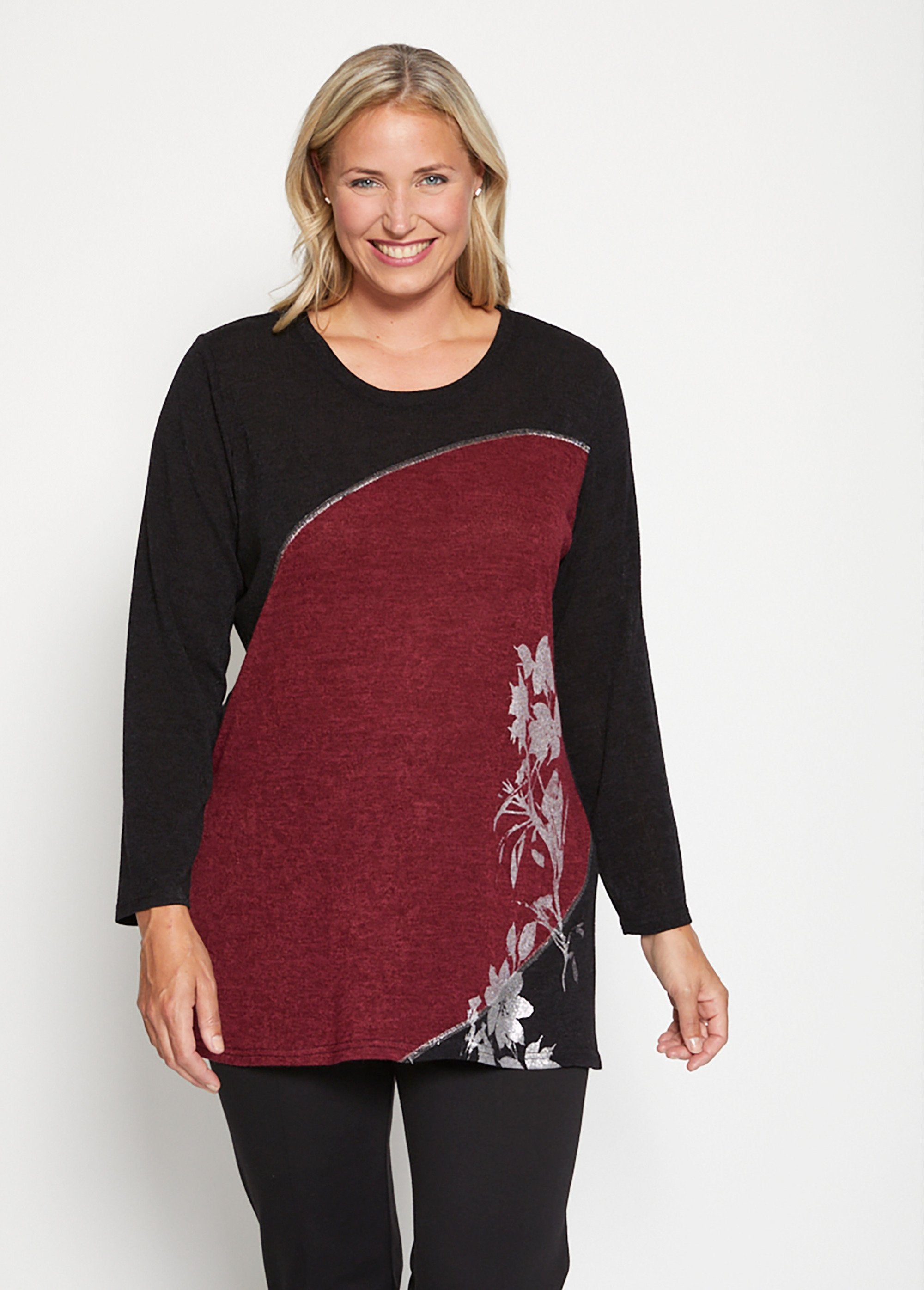 Long_stretch_floral_T-shirt_Black_and_burgundy_FA1_curvy