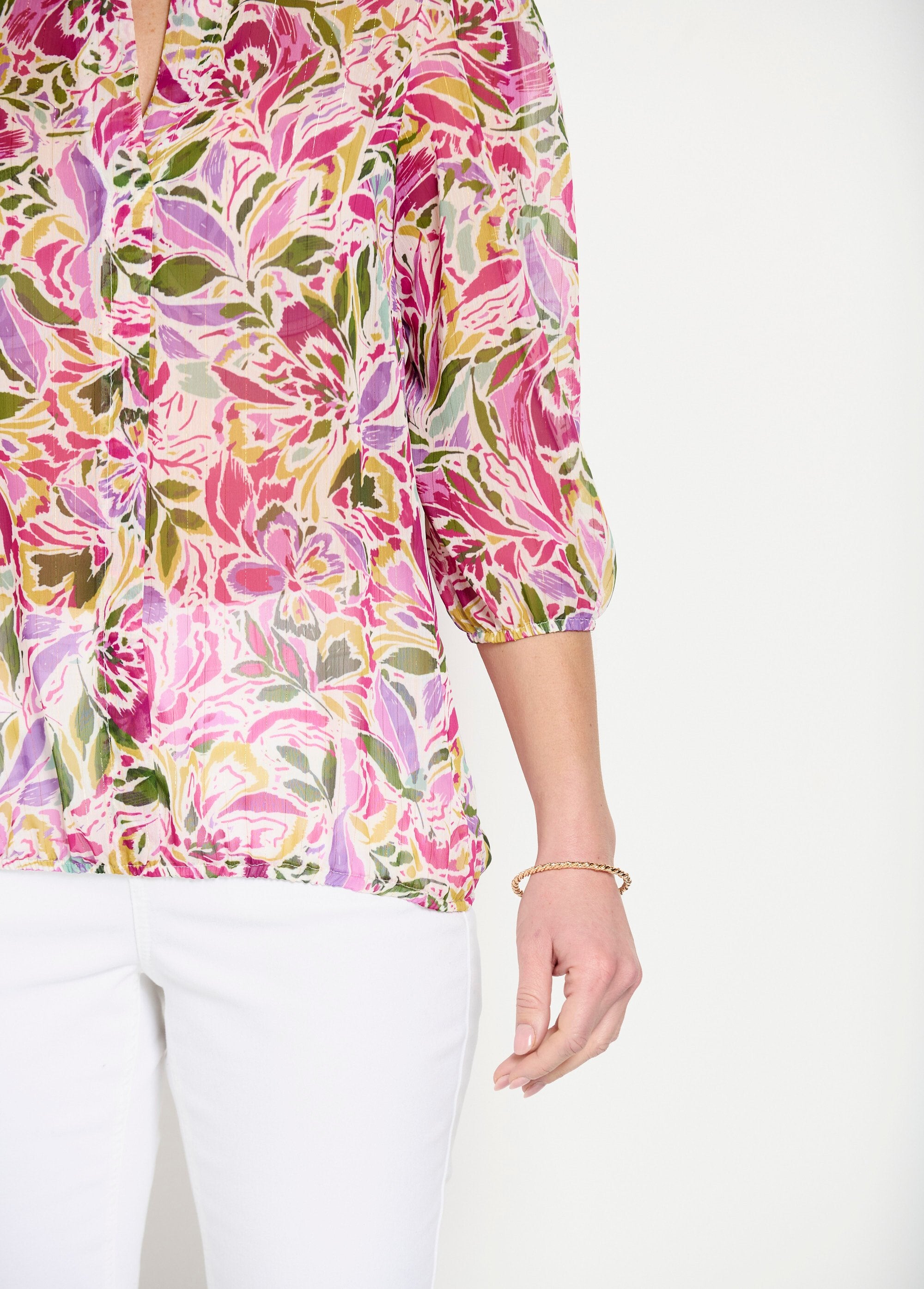 Long_tunic_with_V-neck_and_shiny_floral_voile_Multicolor_DE2_slim