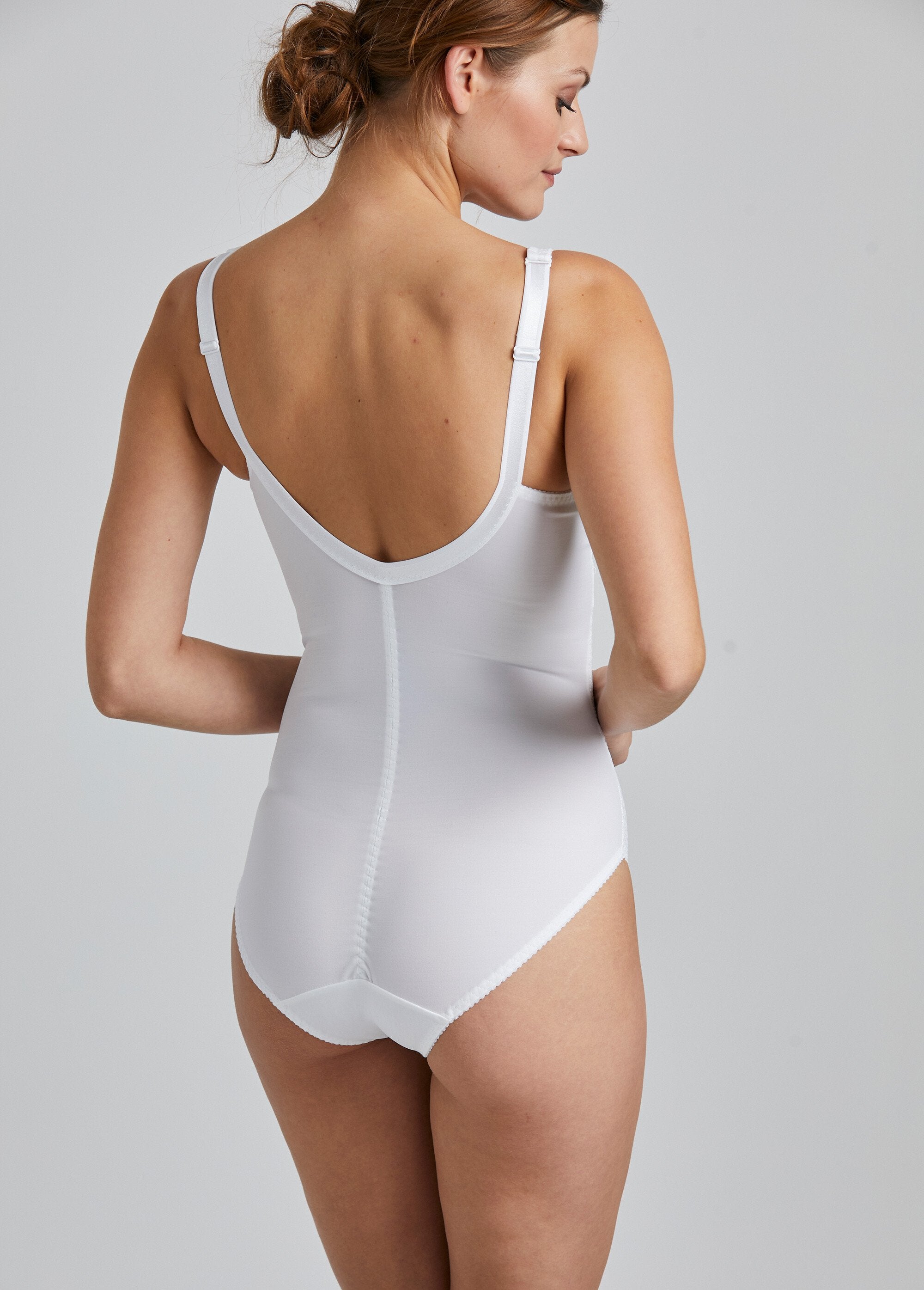 Shaping_body_without_underwire_lace_White_DO1_slim