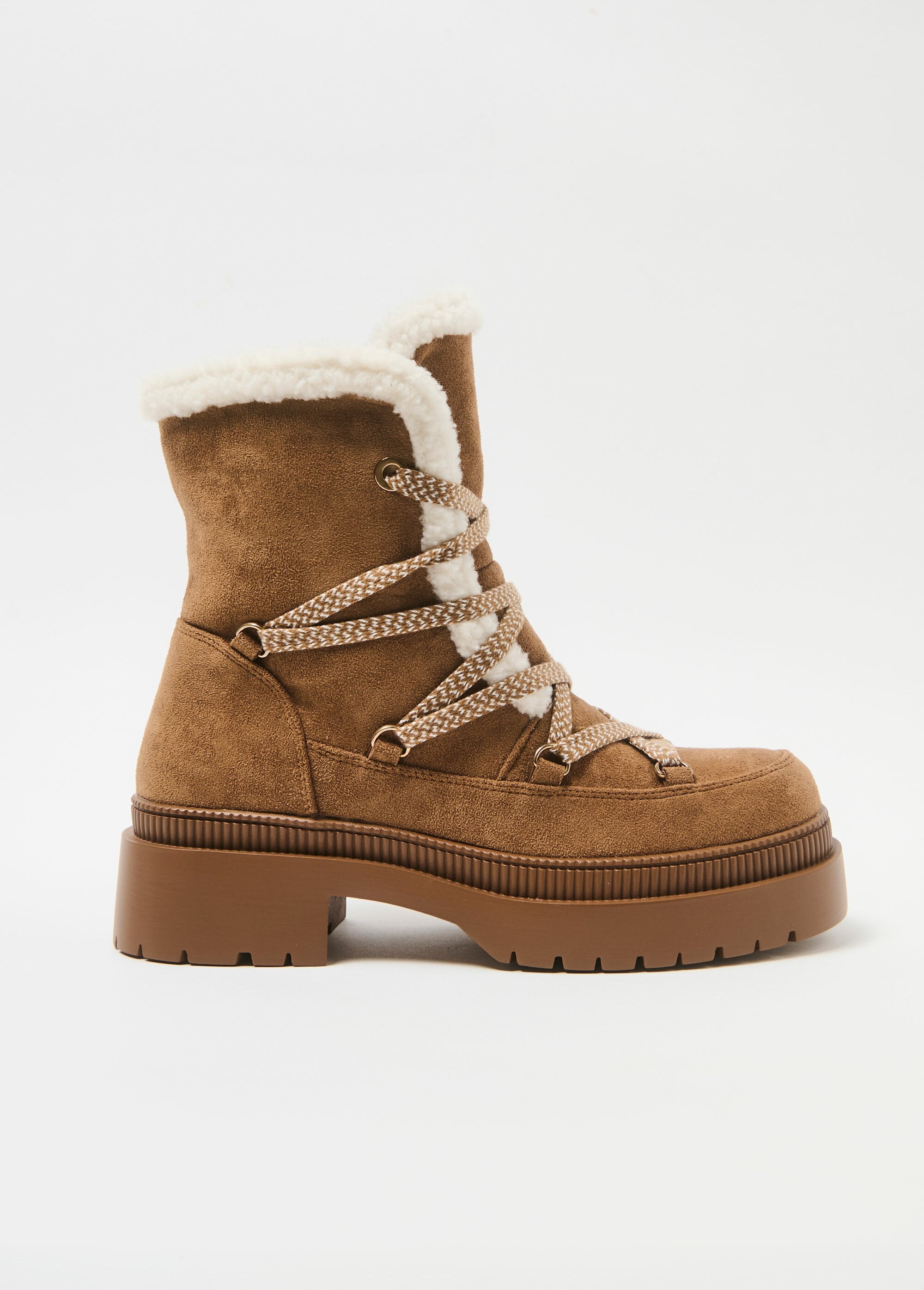 Lace-up_fur-lined_boots_with_thick_sole_camel_DR1_slim