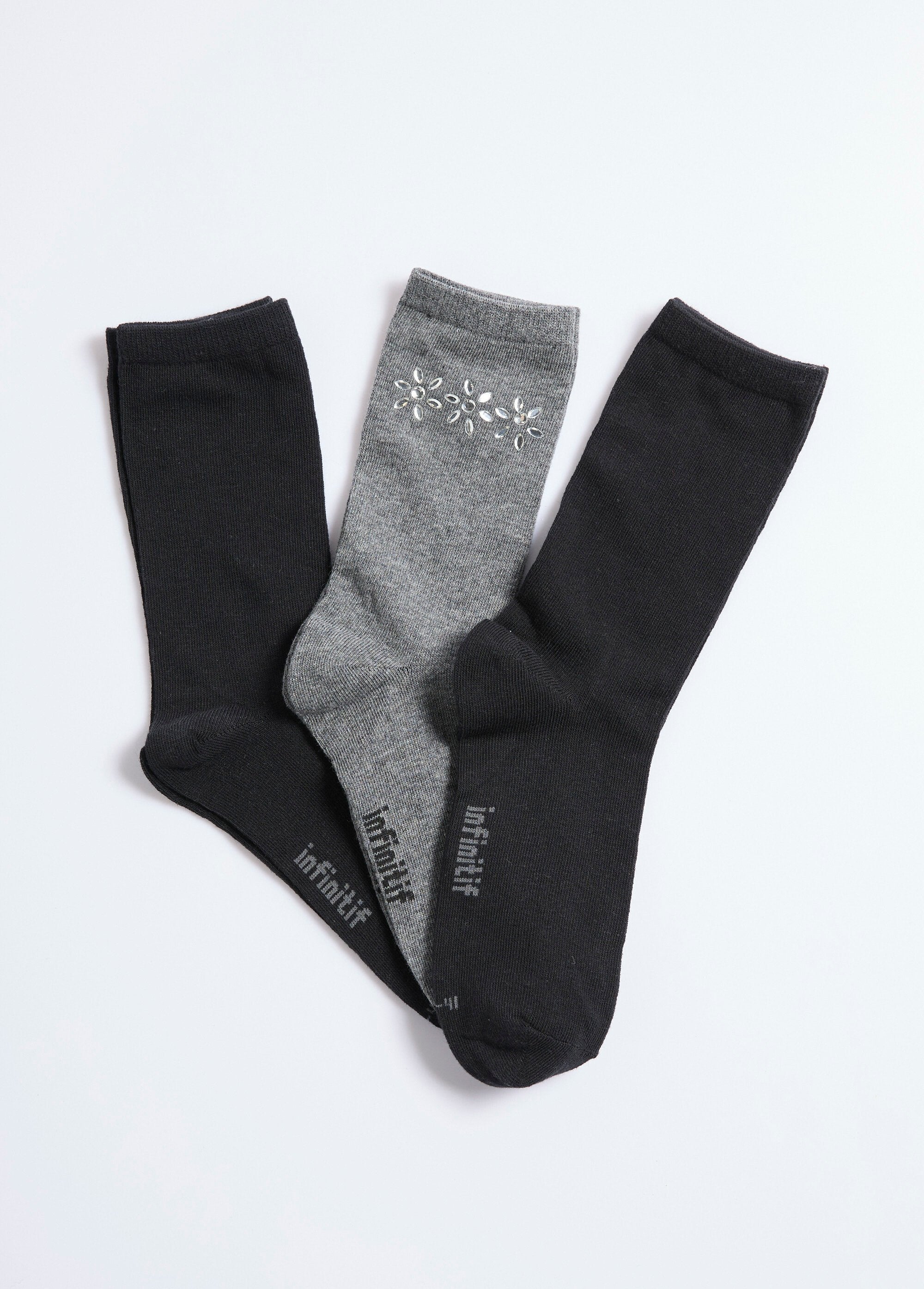 Socks,_with_rhinestone_flowers_Assorted_gray_FA1_slim