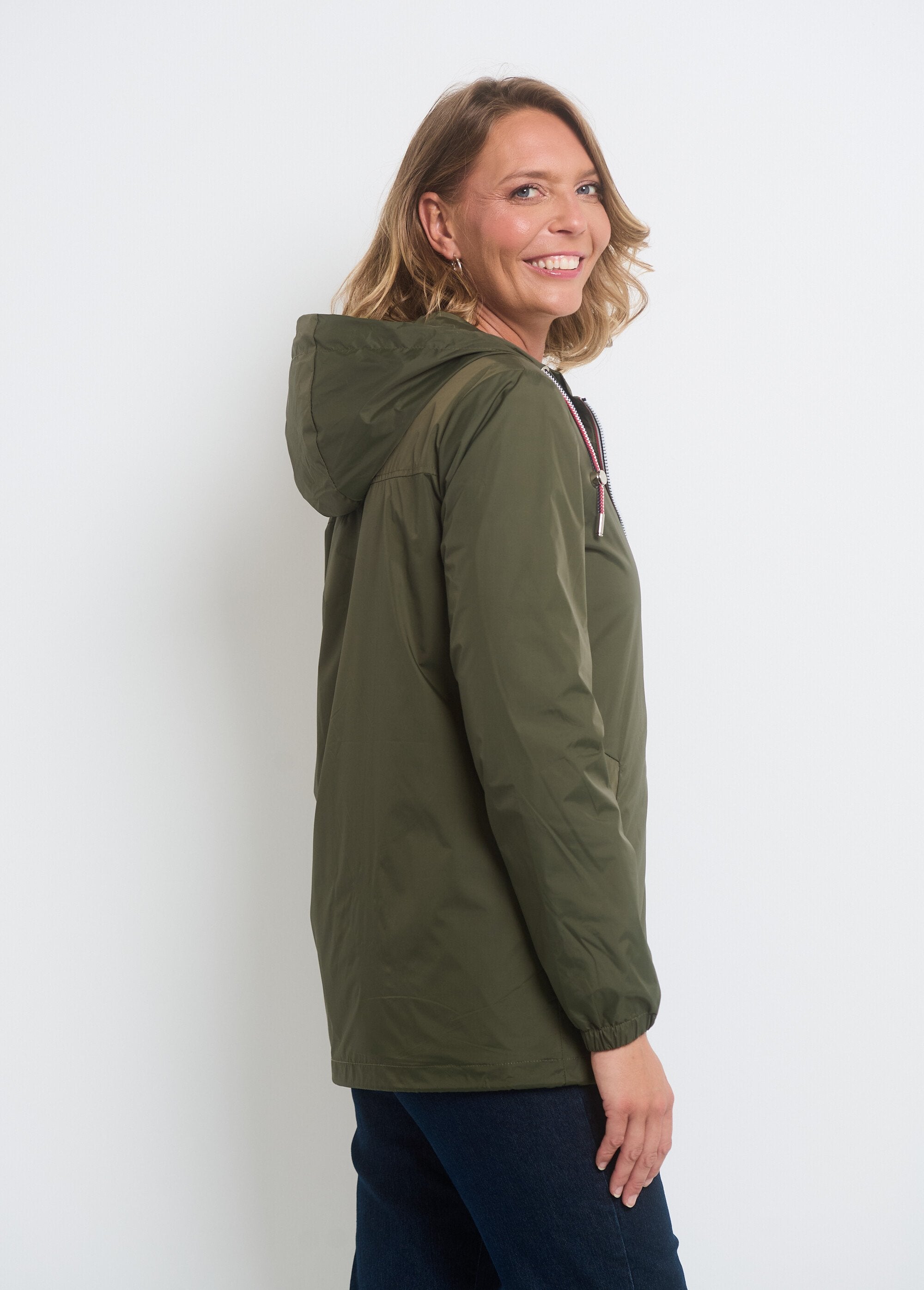 Water-repellent_windbreaker_with_hood_Khaki_DR1_slim