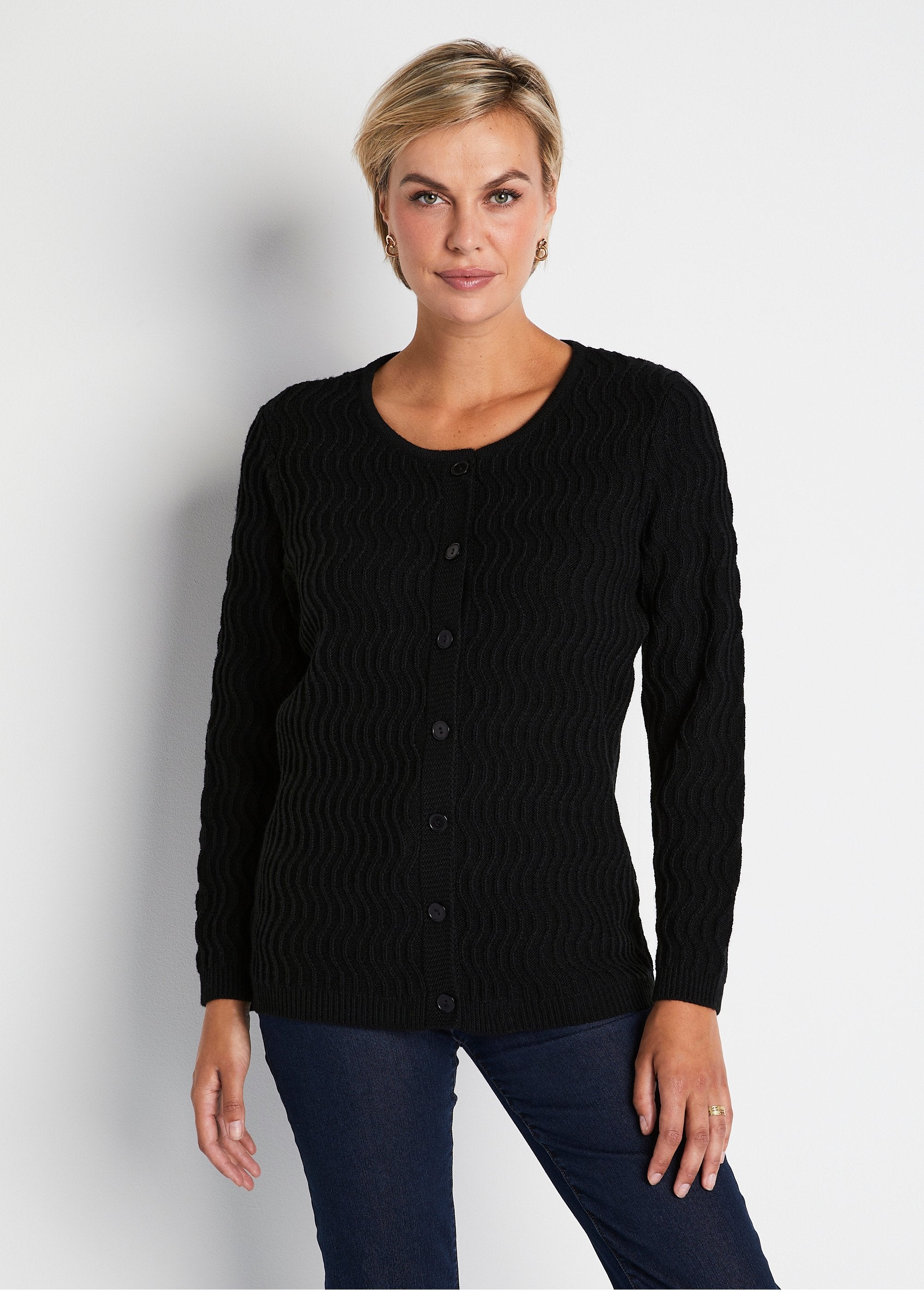 Short_fancy_knit_buttoned_cardigan_Black_FA1_slim