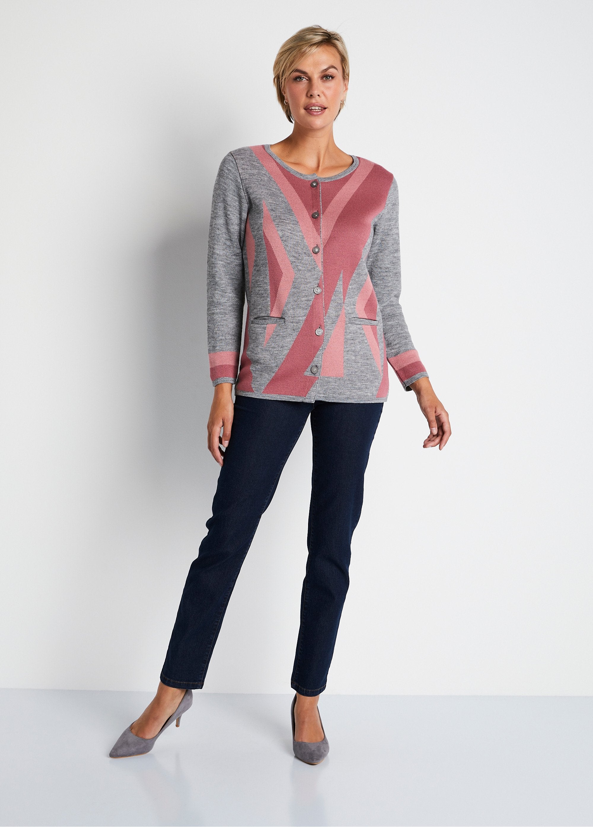 Mid-length_wool_jacquard_buttoned_cardigan_Gray_and_pink_SF1_slim