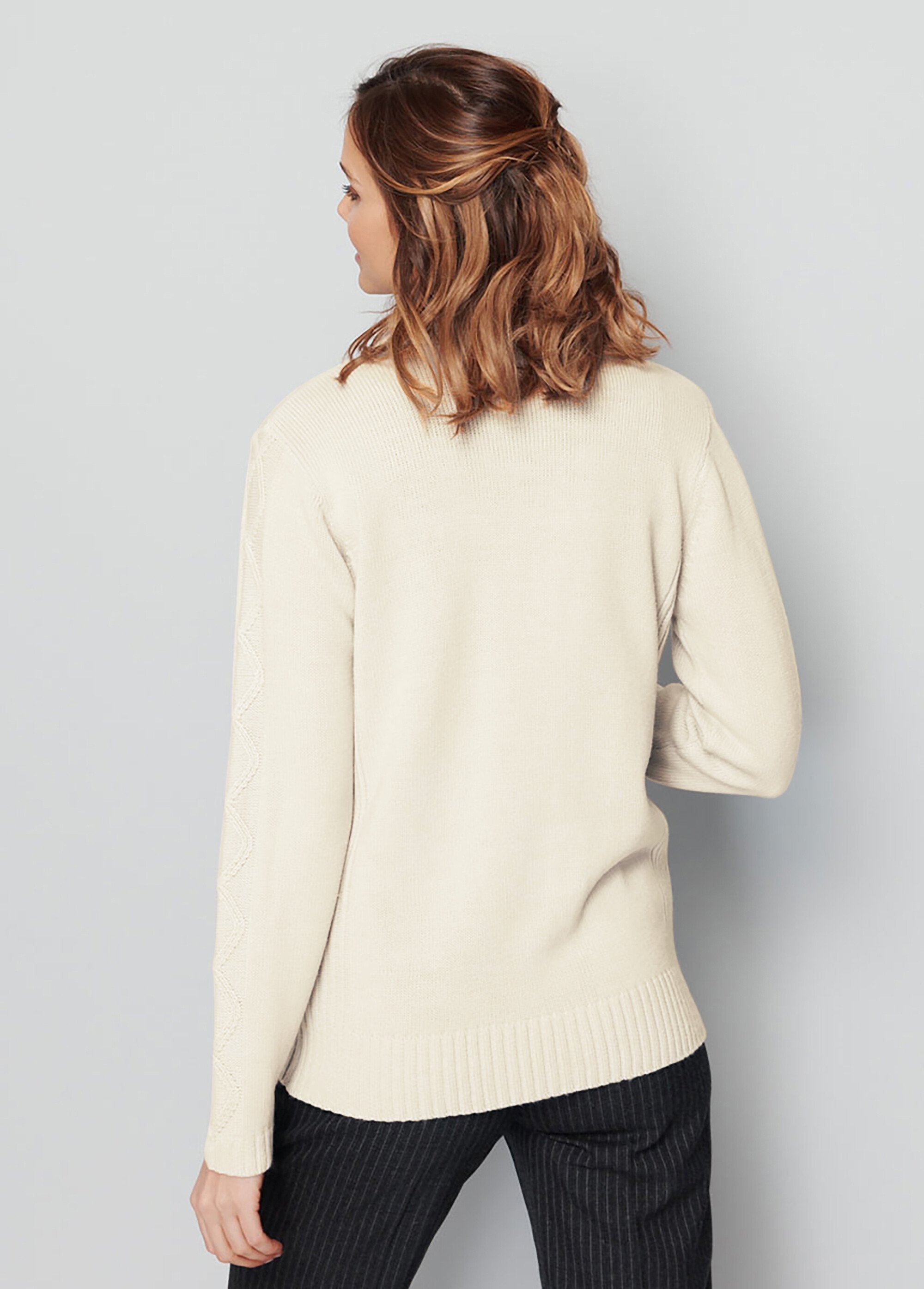 Thick_knit_mid-length_plain_zipped_cardigan_Ecru_DO1_slim