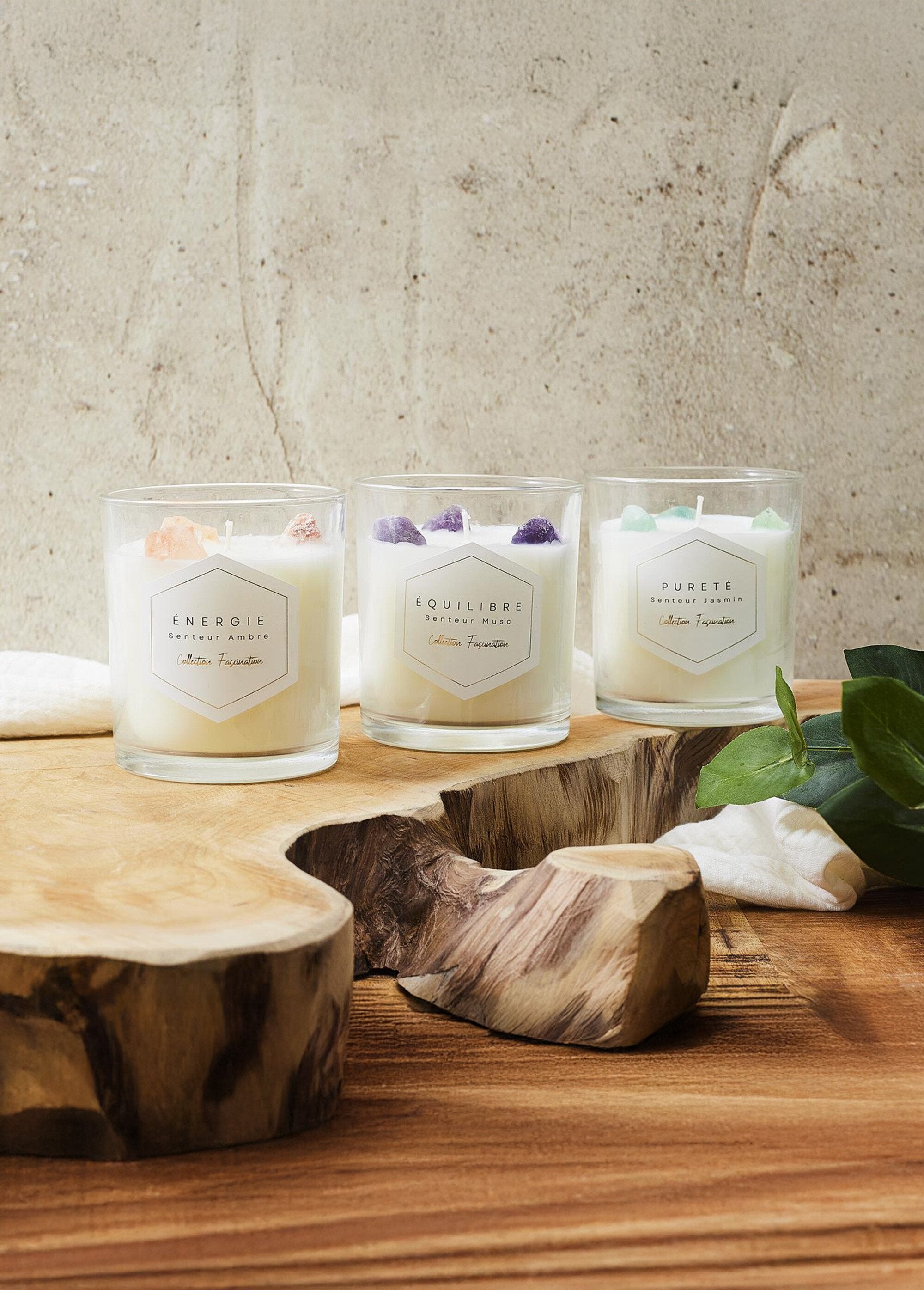 Large_scented_candle_with_stones,_10cm_Jasmine_SF1_slim
