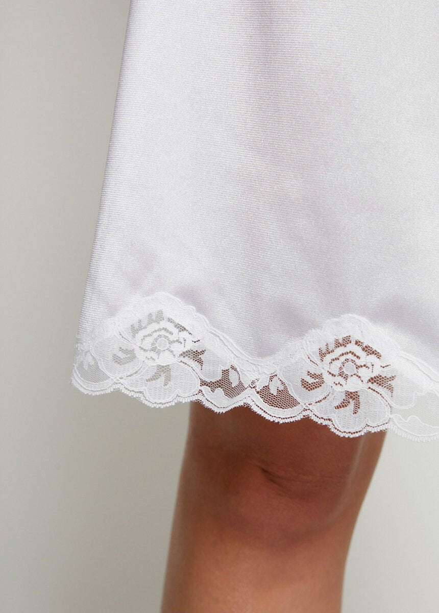 Anti-static_satin_lace_petticoat_White_DE1_slim