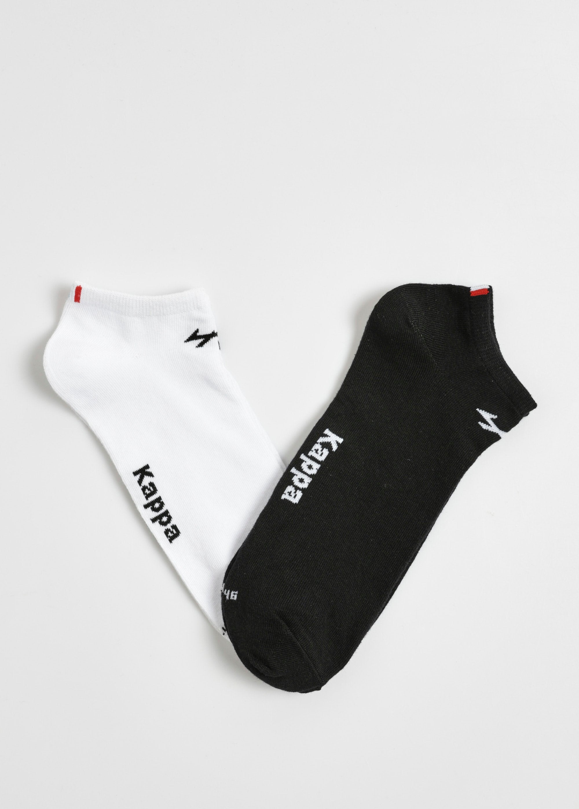 Pack_of_2_plain_socks,_Alpine_license_White_and_Black_FA1_slim
