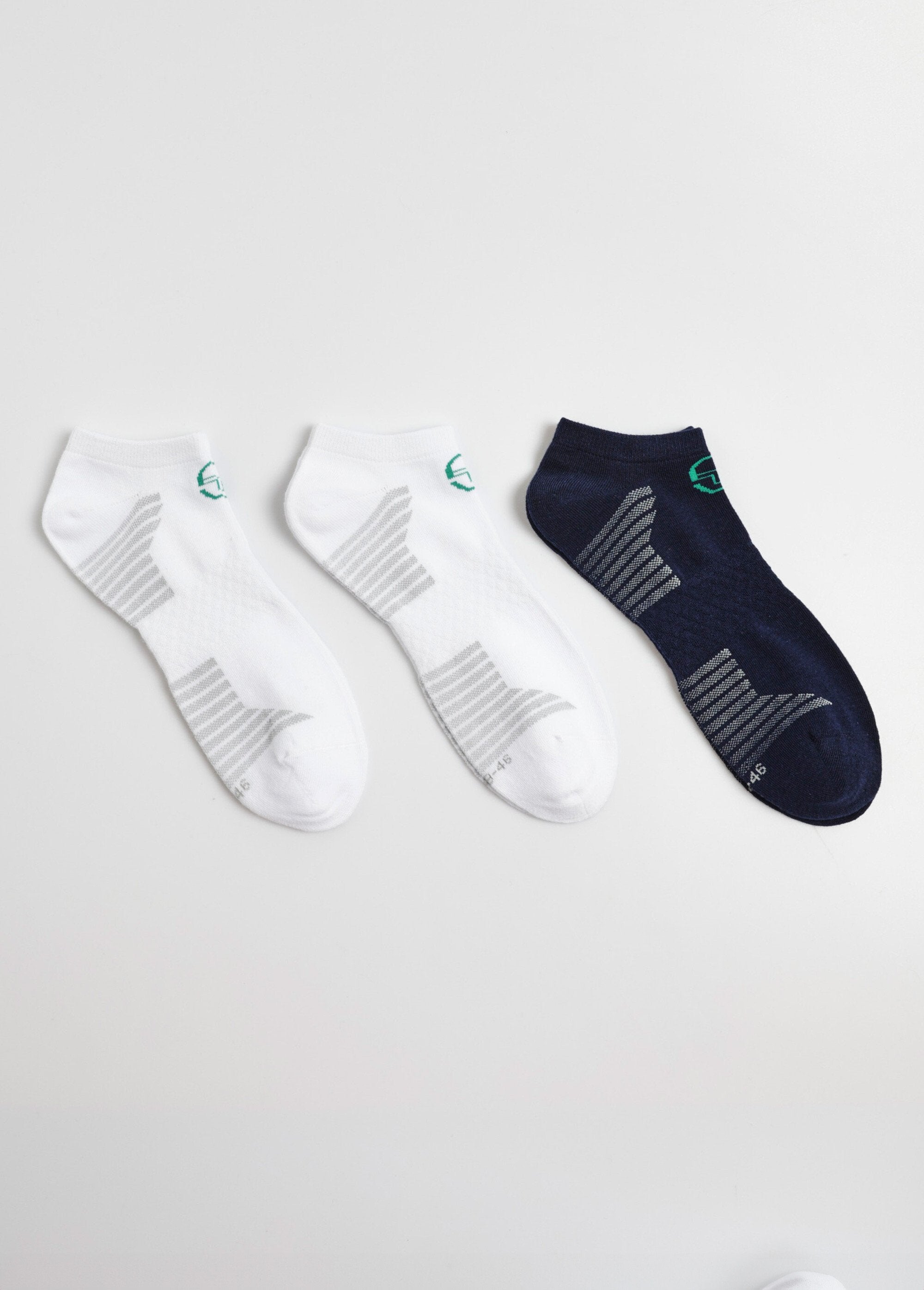 Pack_of_3_small_patterned_socks_Assorted_blue_DE1_slim