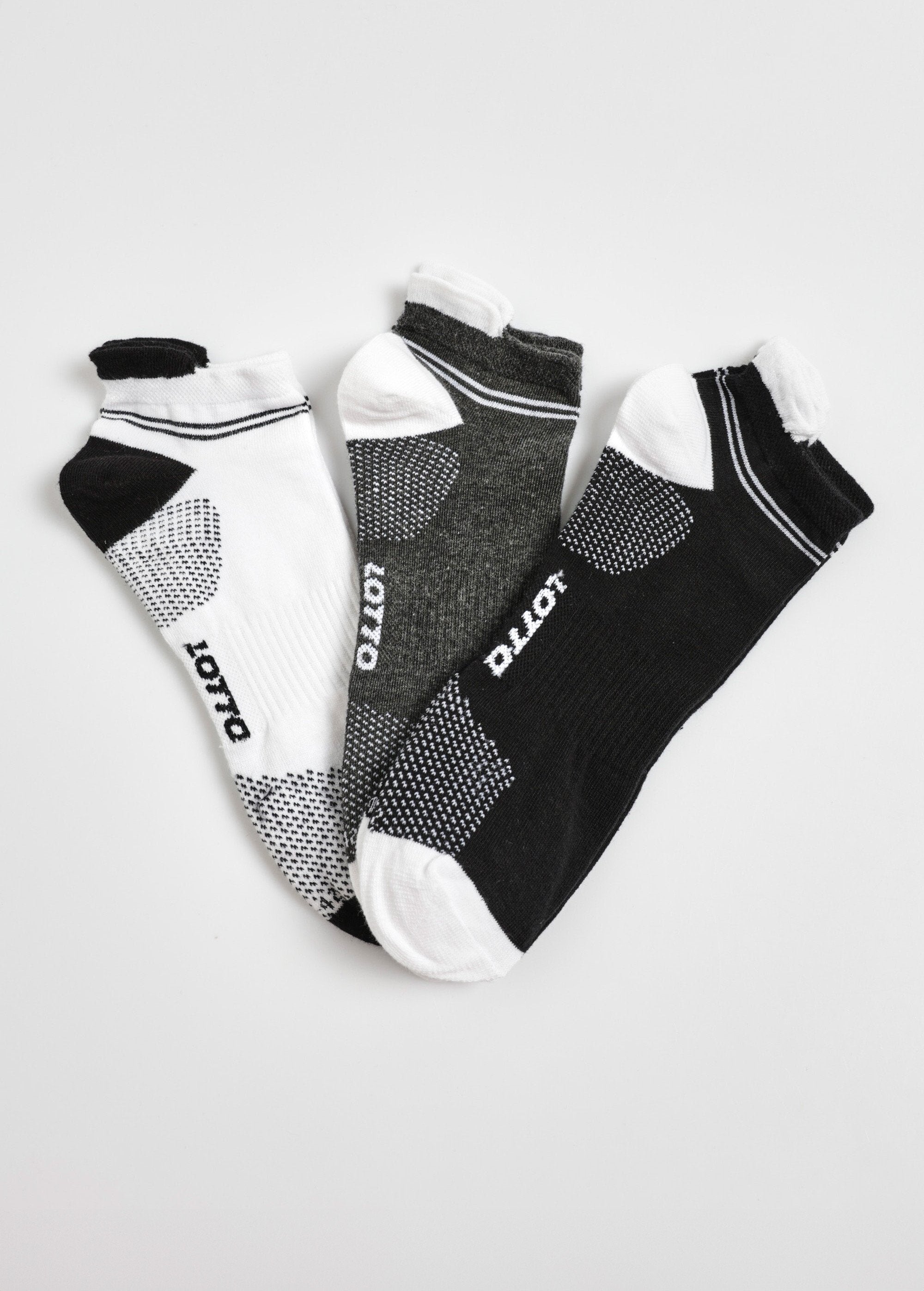Pack_of_3_technical_socks_Assorted_white_FA1_slim