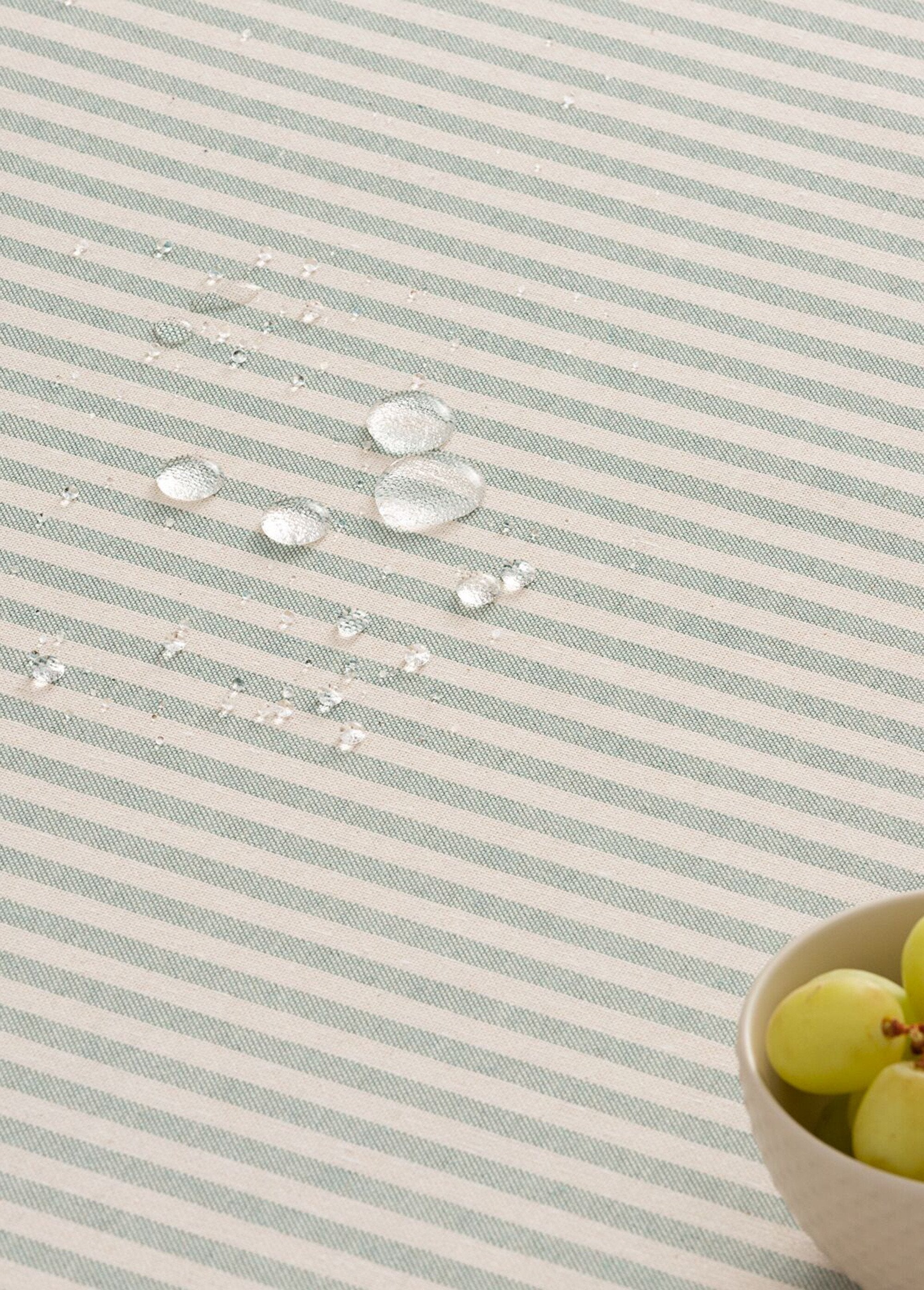 Stain-resistant_cotton_tablecloth_with_fine_stripes_Blue_DE1_slim