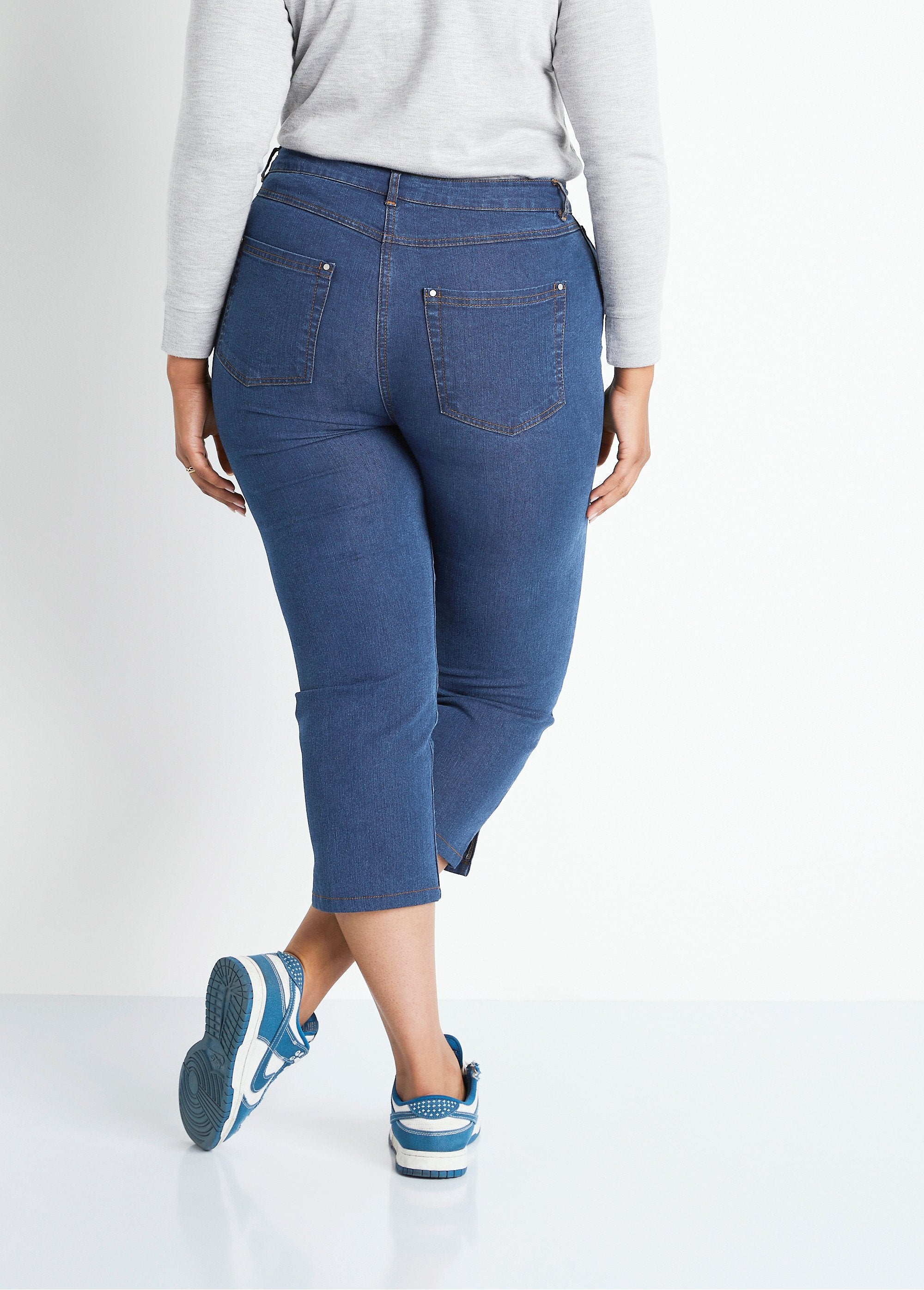 Cropped_stretch_denim_pants_Blue_DO1_curvy