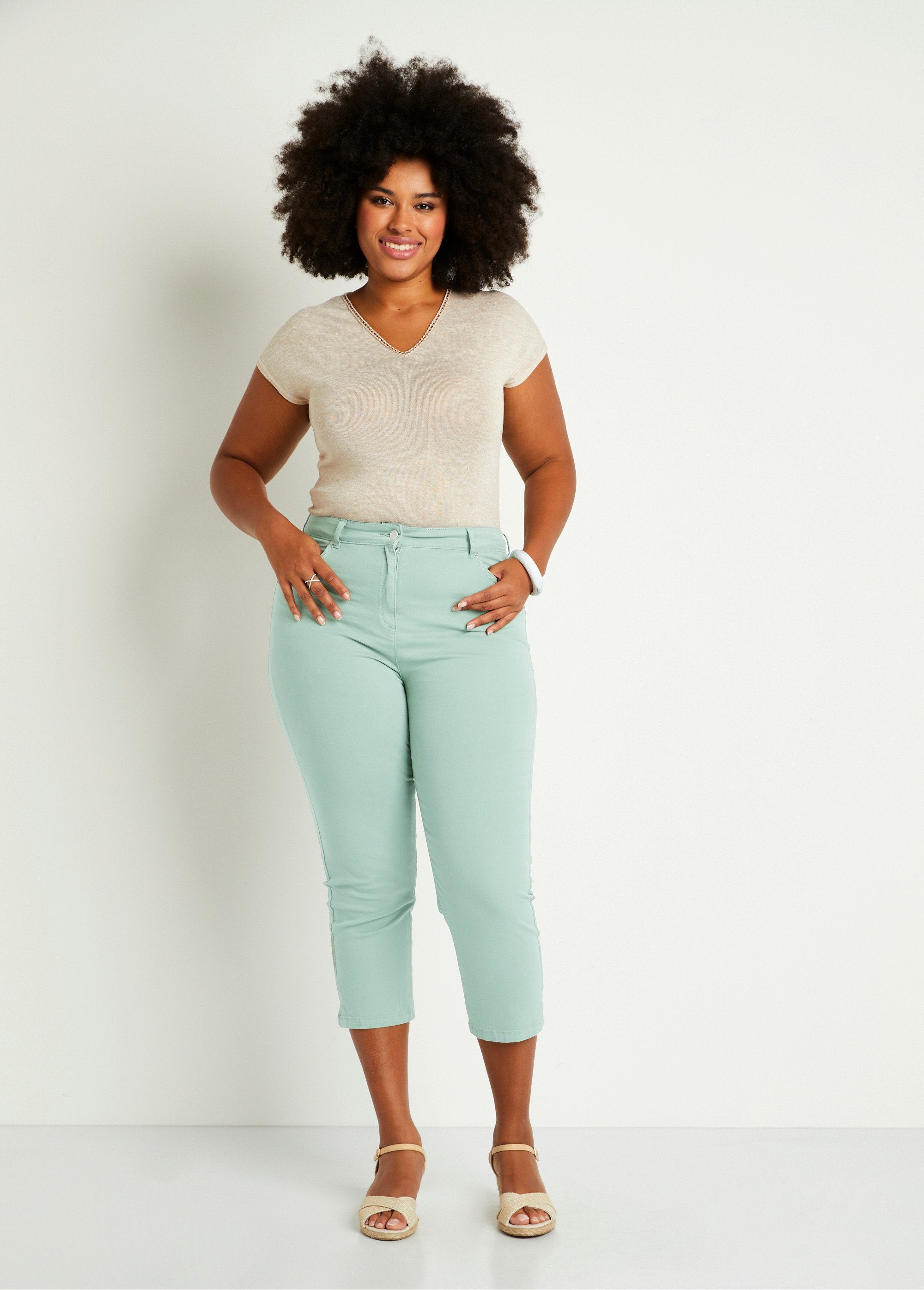 Cropped_pants_with_elasticated_belt_and_5_pockets_Water_green_SF1_curvy