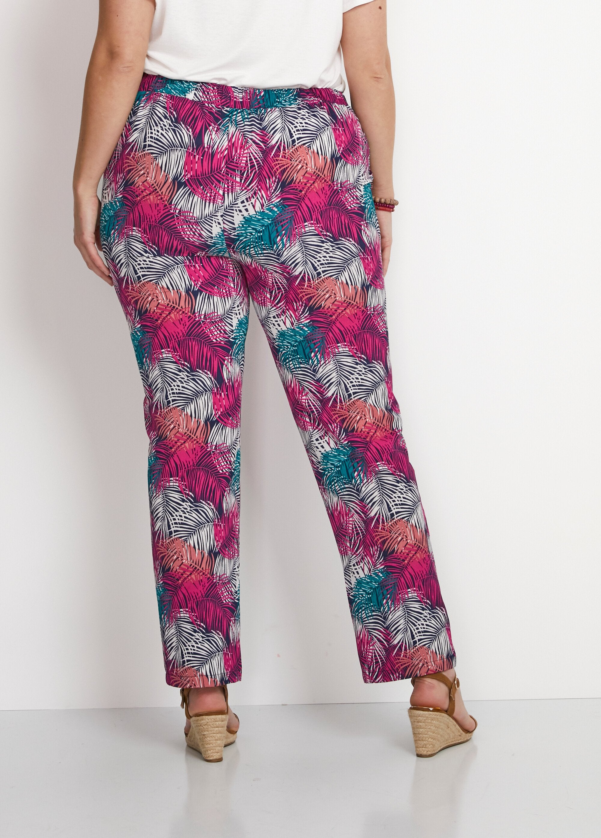 Loose_pants_with_elasticated_waist_Fuchsia_print_DO1_curvy