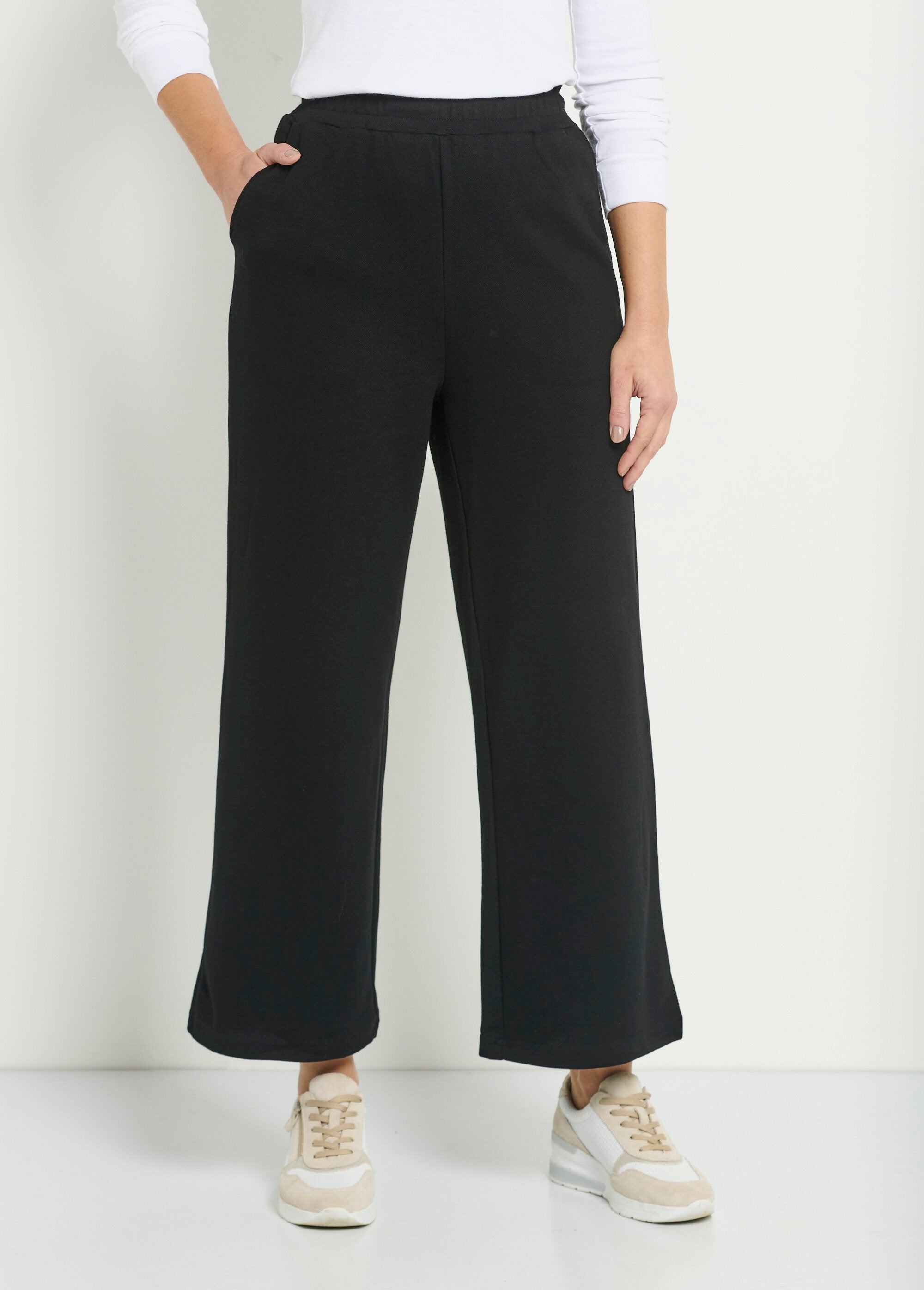 Wide_comfort_polo_knit_pants_Black_FA1_slim