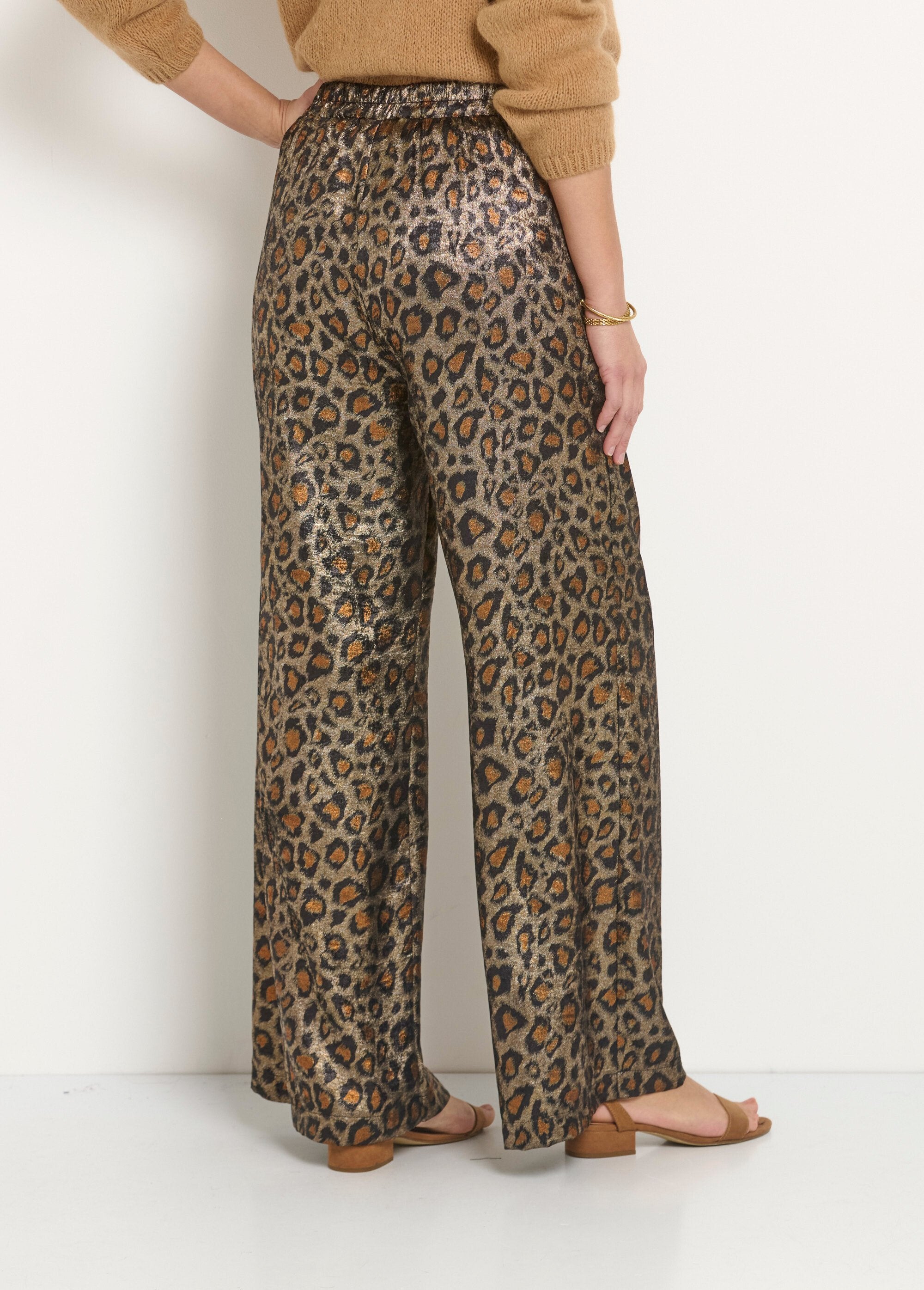 Leopard_print_wide_leg_pants_Leopard_DO1_slim