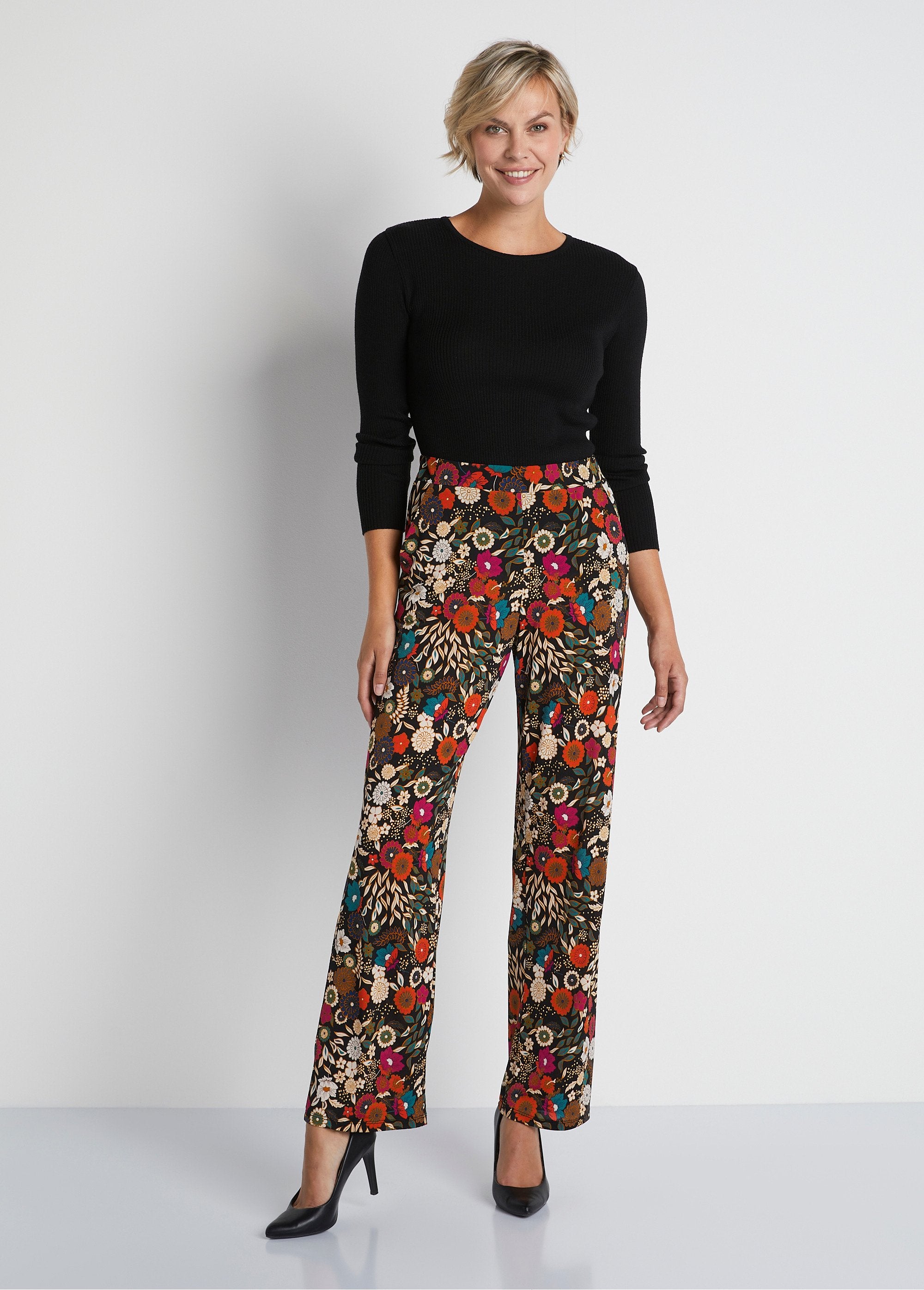 Semi-elasticated_wide-leg_pants_with_normal_waist_Black_print_SF1_slim