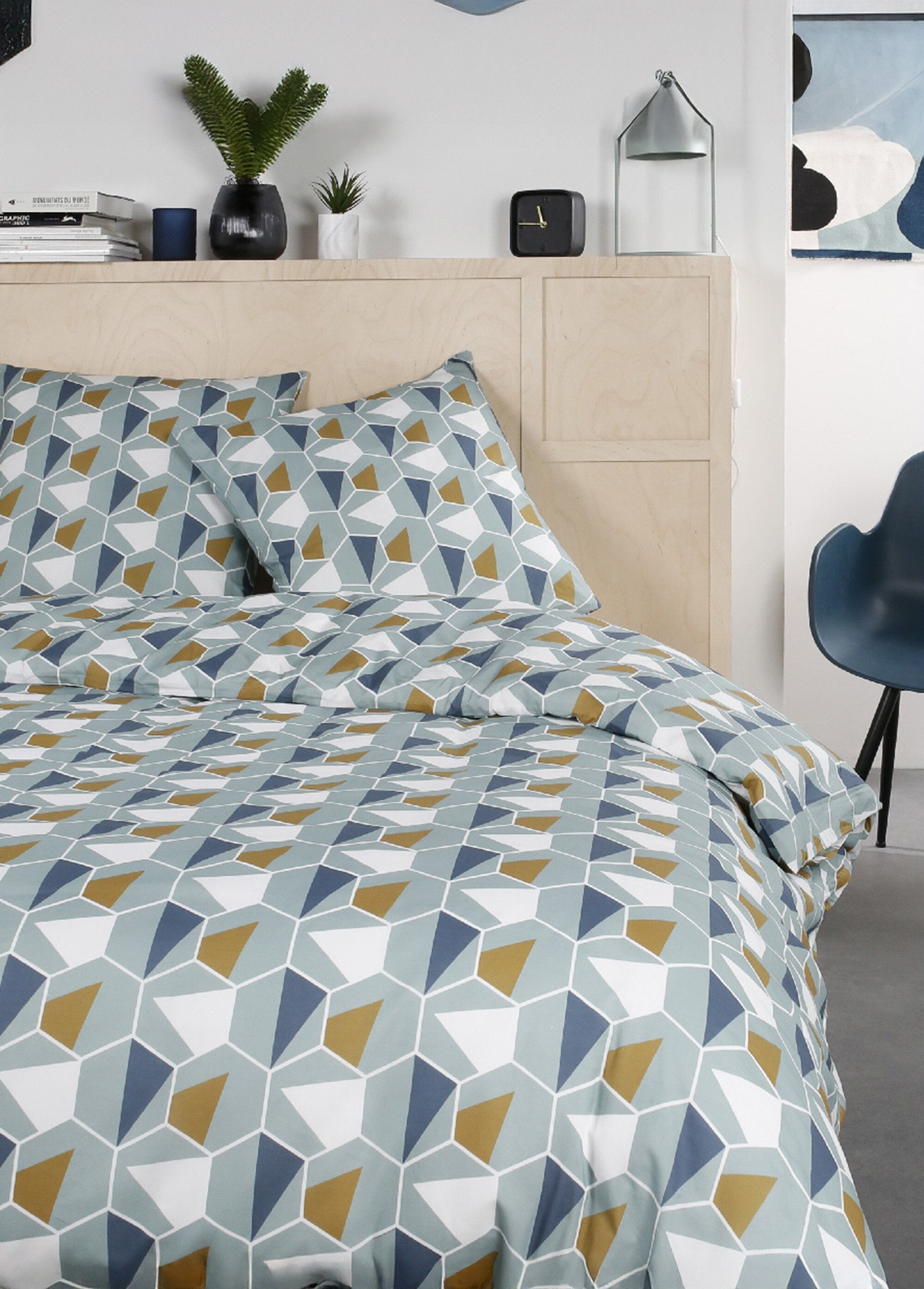 Pure_cotton_bedding_set,_240_x_220cm,_Geometric_Grey_and_white_and_brown_FA1_slim