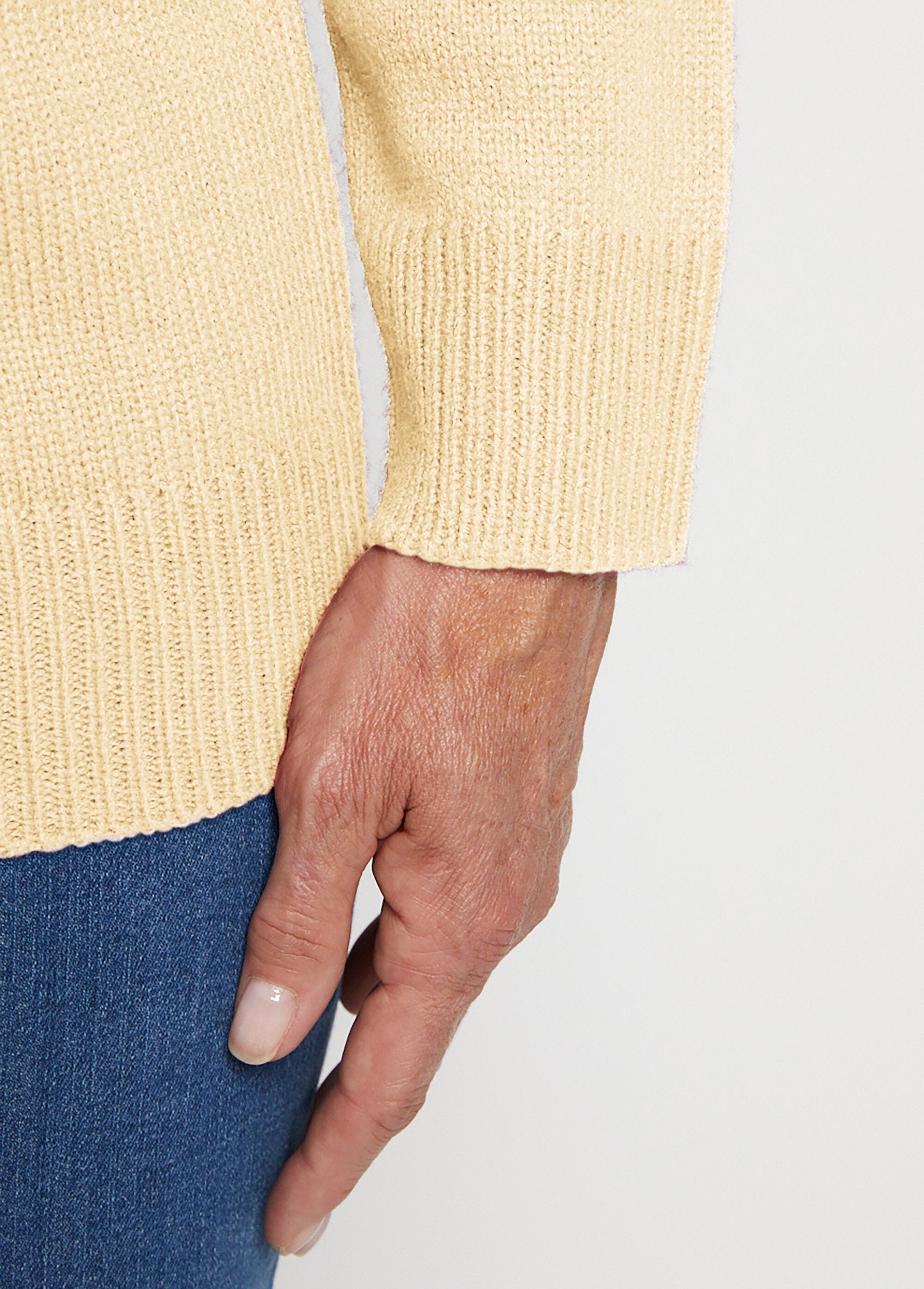 Thick_knit_polo_collar_sweater_Ecru_DE1_slim