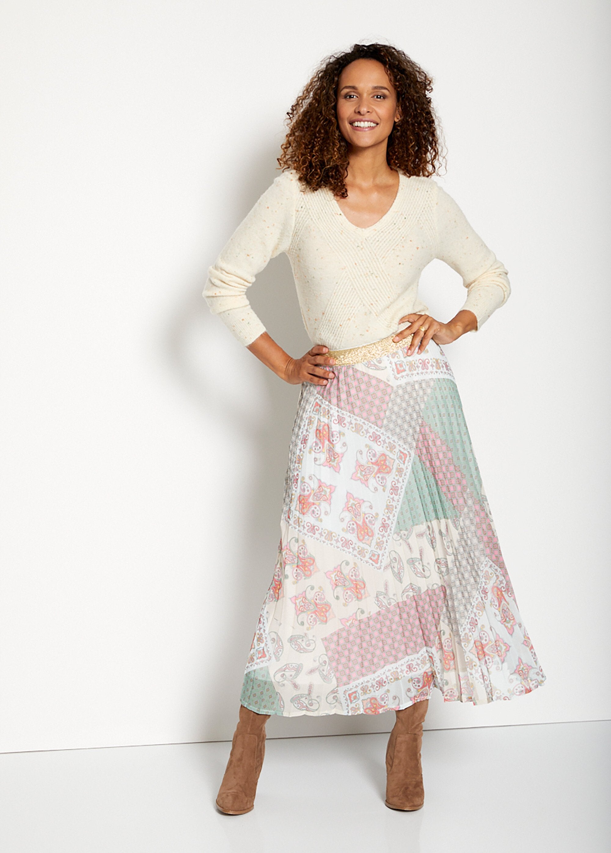 Speckled_knit_V-neck_sweater_Beige_SF1_slim