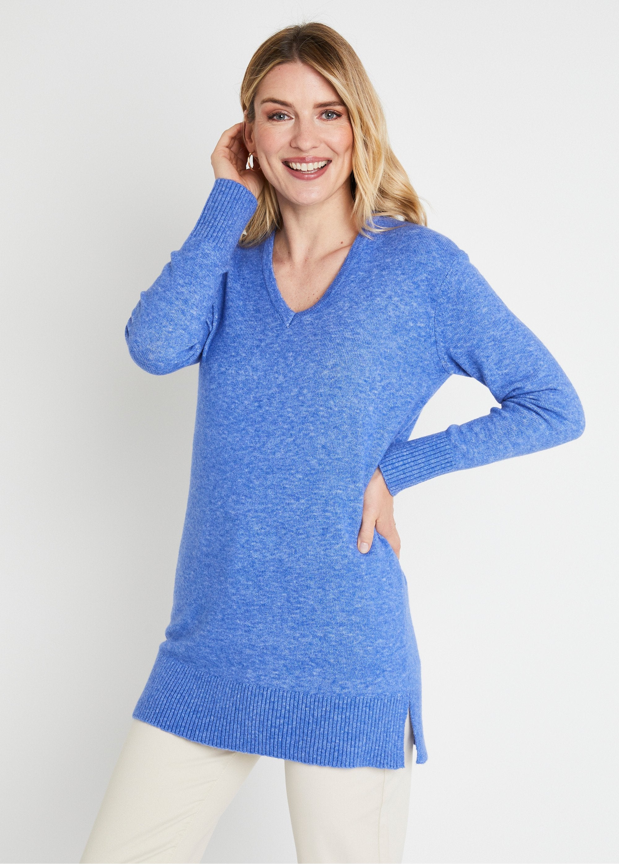 Long_V-neck_mottled_wool_tunic_sweater_Blue_FA1_slim