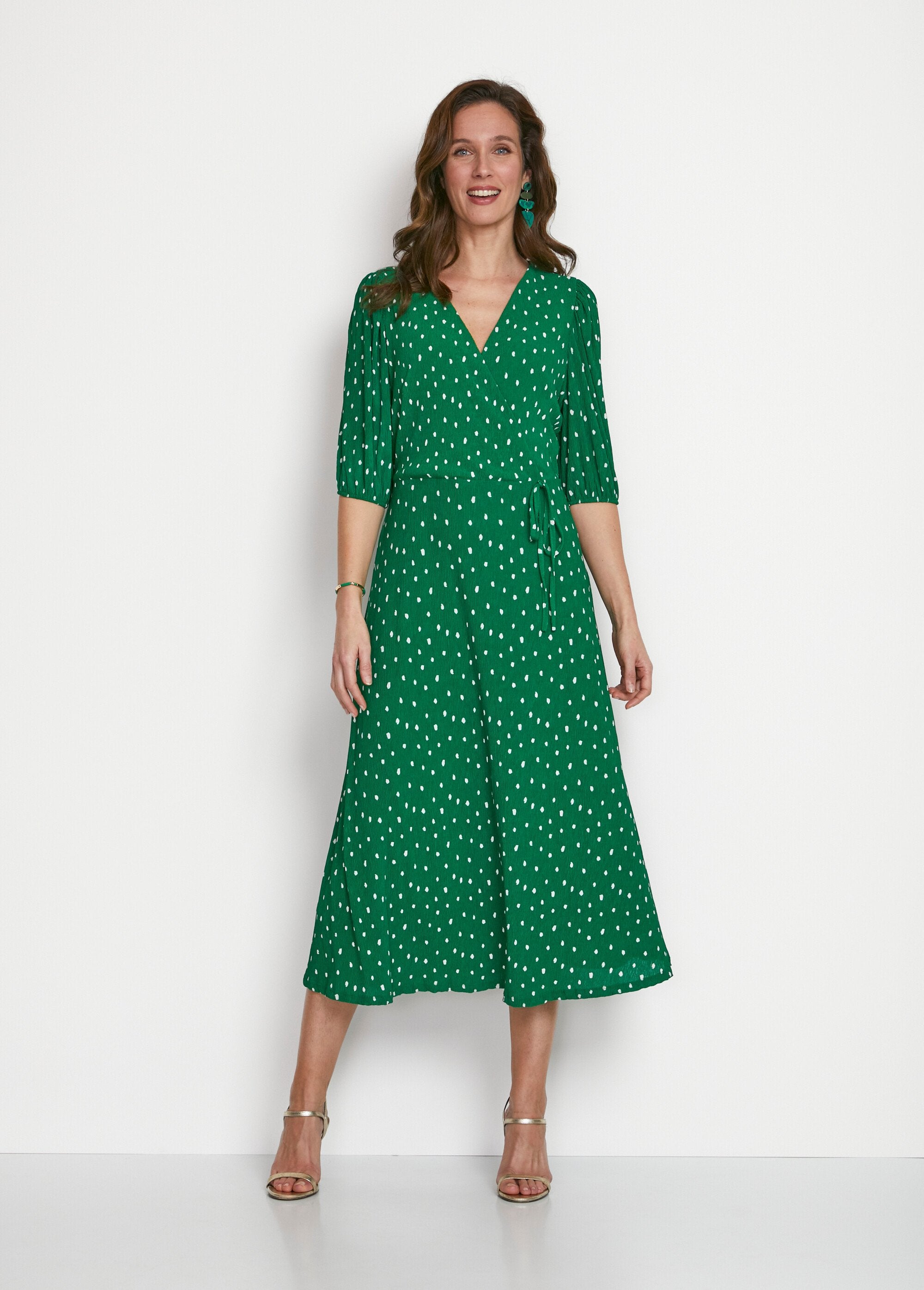 Mid-length_polka_dot_wrap_dress_Green_and_white_FA1_slim