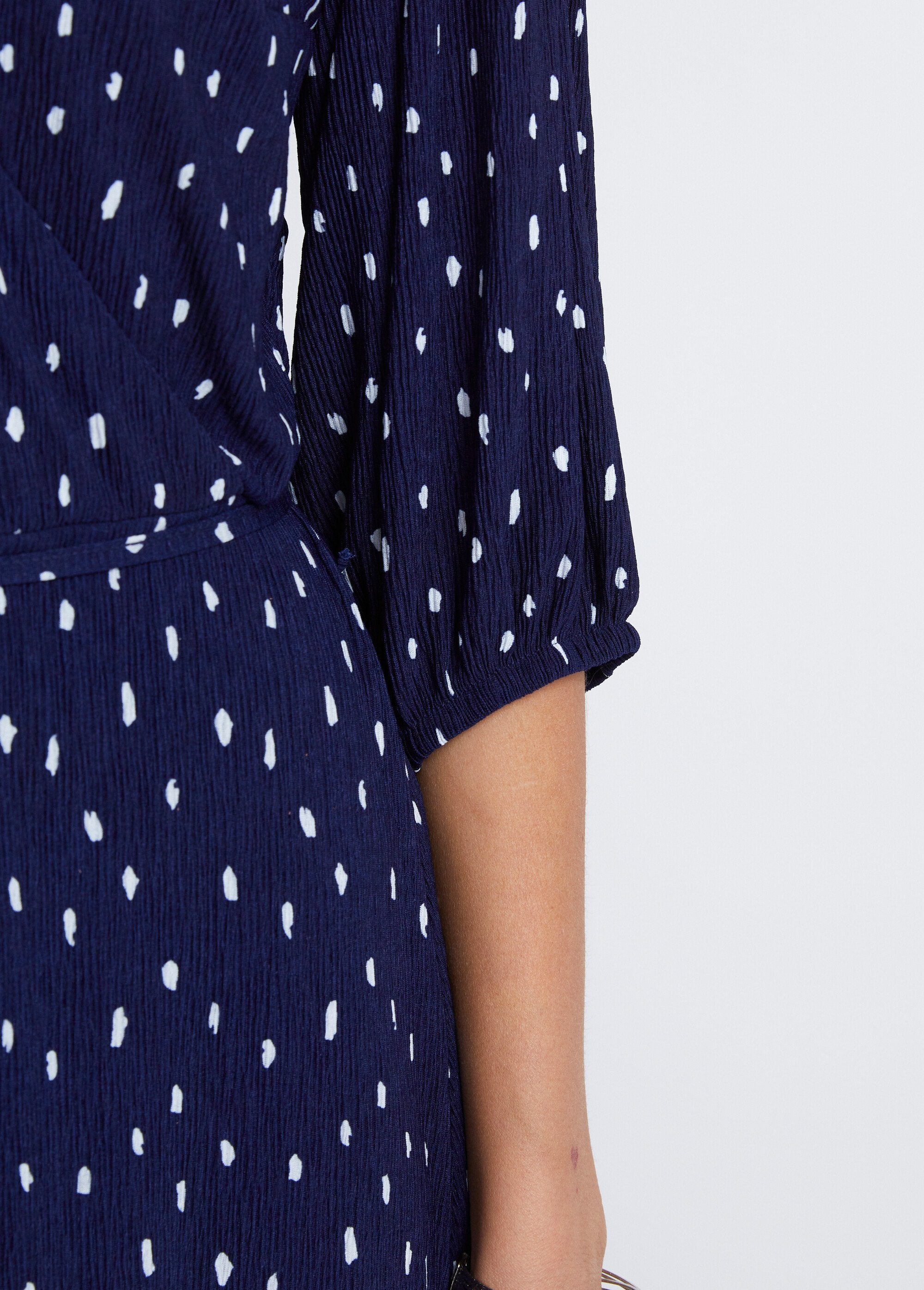 Mid-length_polka_dot_wrap_dress_Navy_and_white_DE3_slim