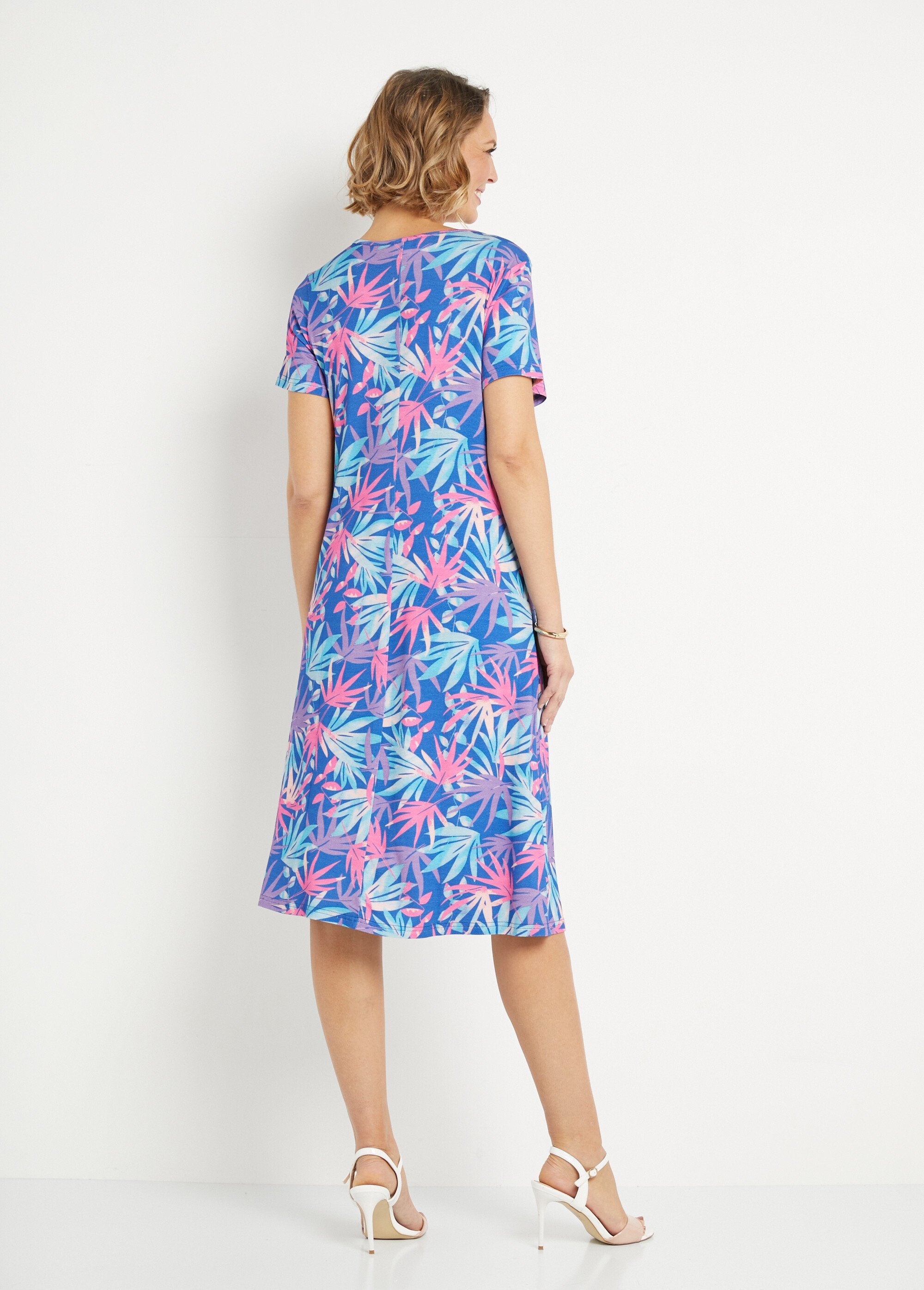 Short_straight_flared_dress_with_foliage_print_Blue_and_pink_DO1_slim