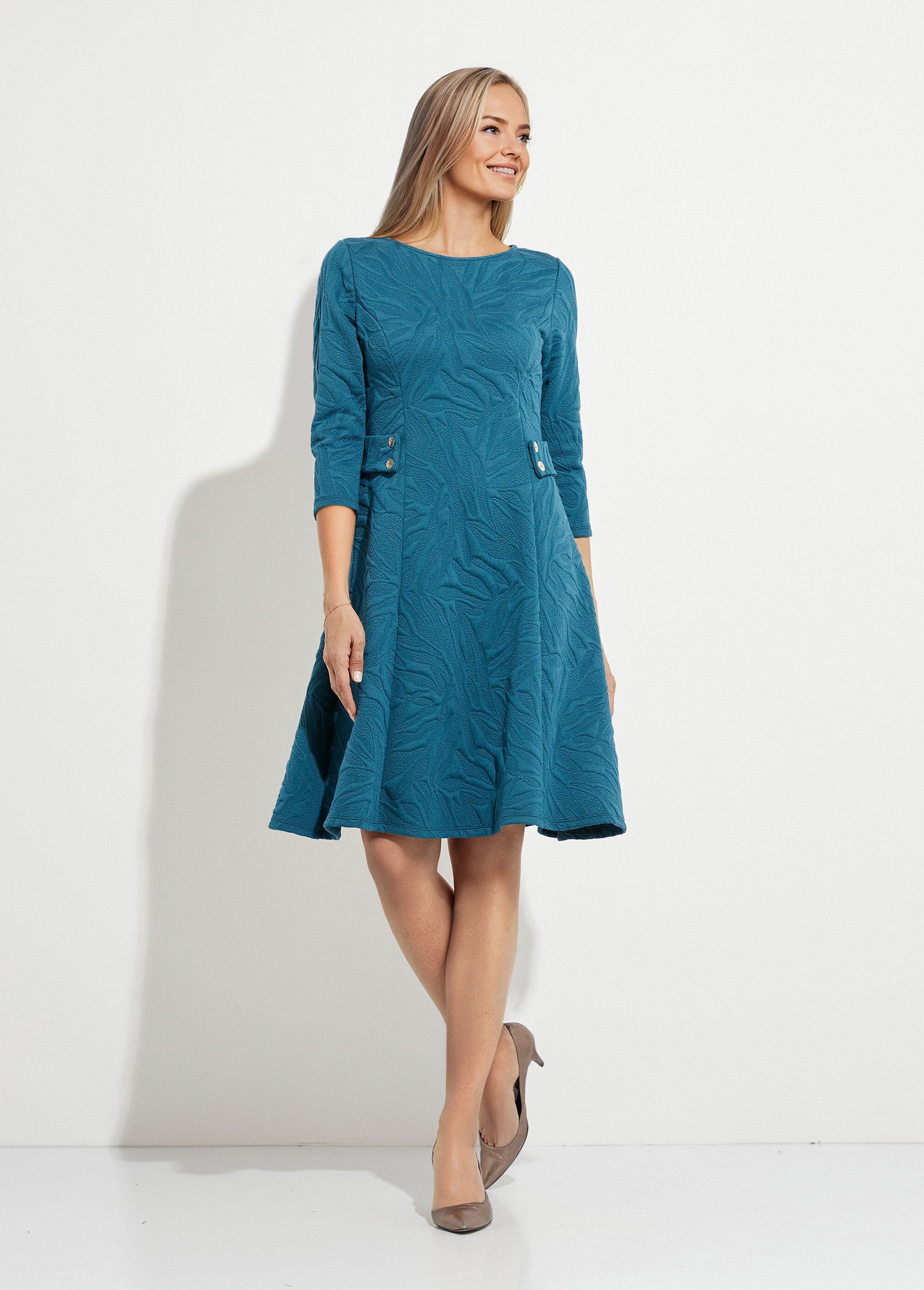Short,_curved,_relief_jacquard_dress_Blue_Duck_FA1_slim