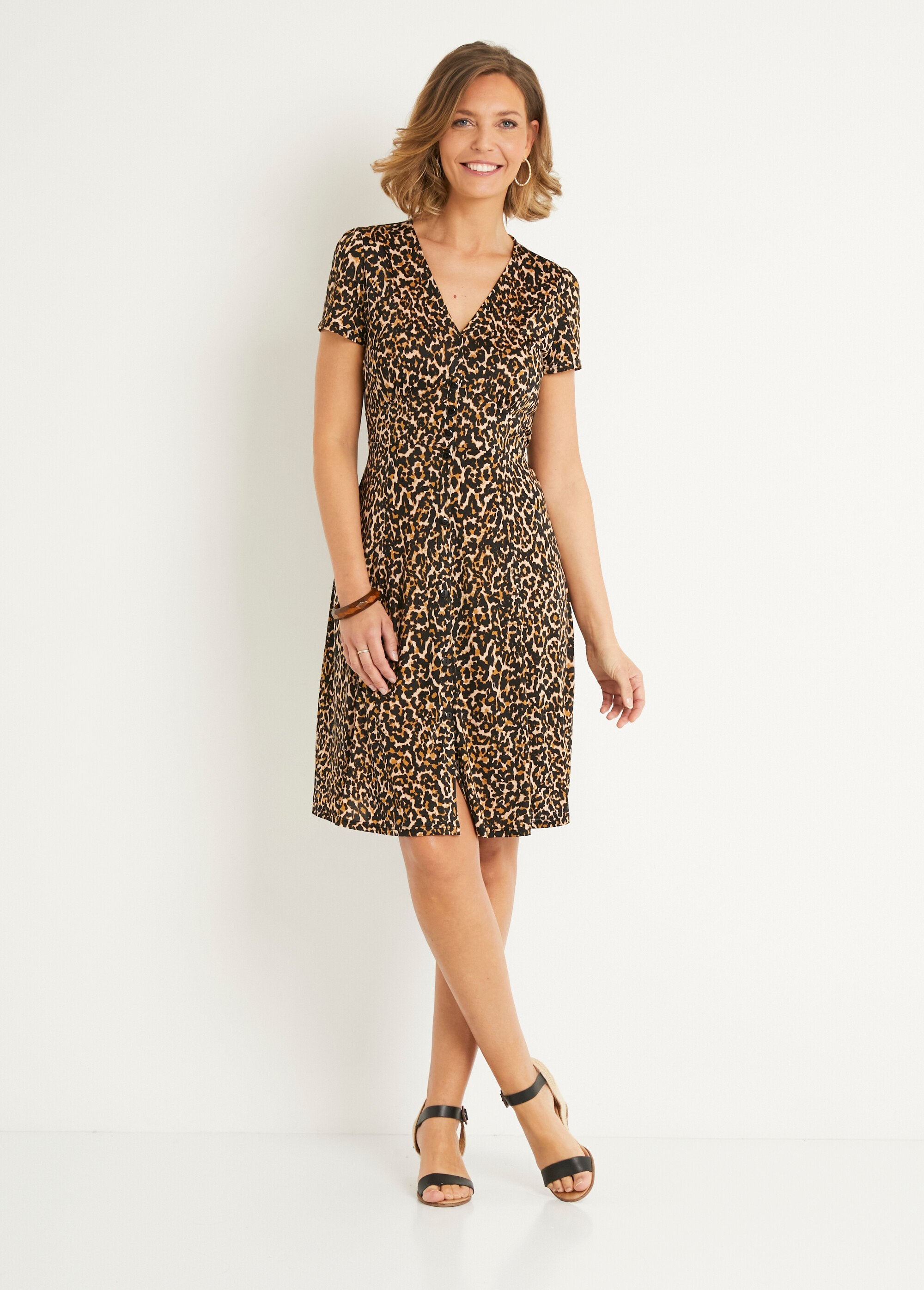 Short_animal_print_V-neck_dress_Leopard_FA1_slim