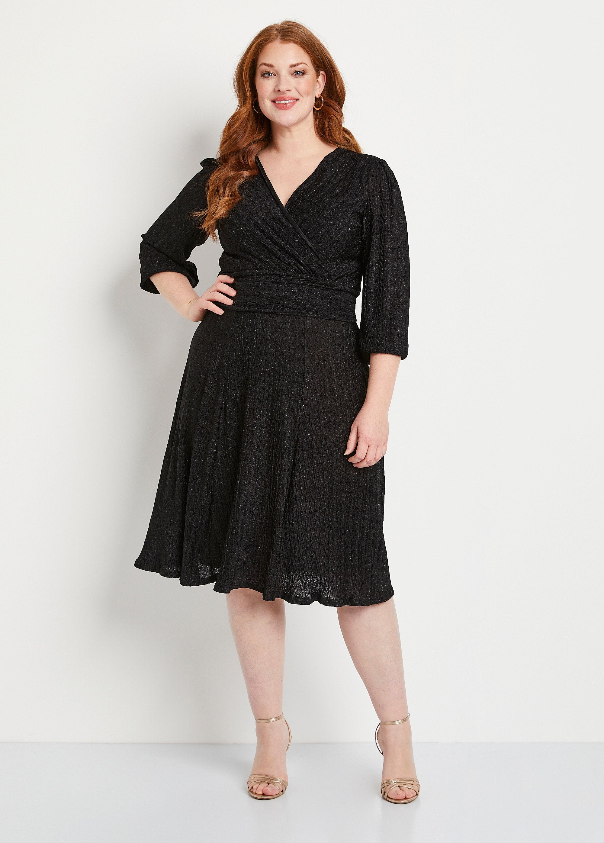 Short_sequined_wrap_dress_Black_FA2_curvy