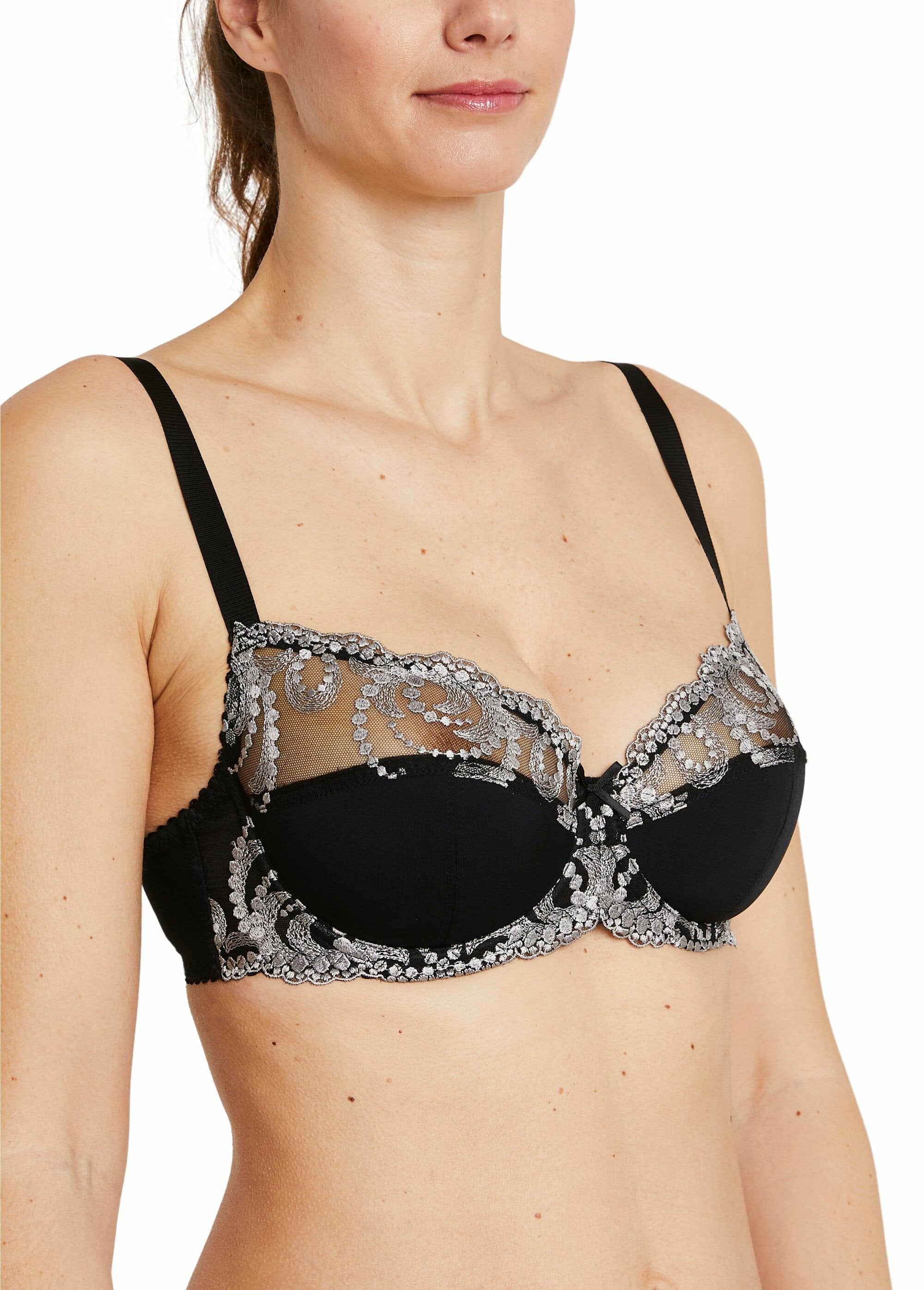 Embroidered_tulle_underwired_bra_Black_FA2_slim