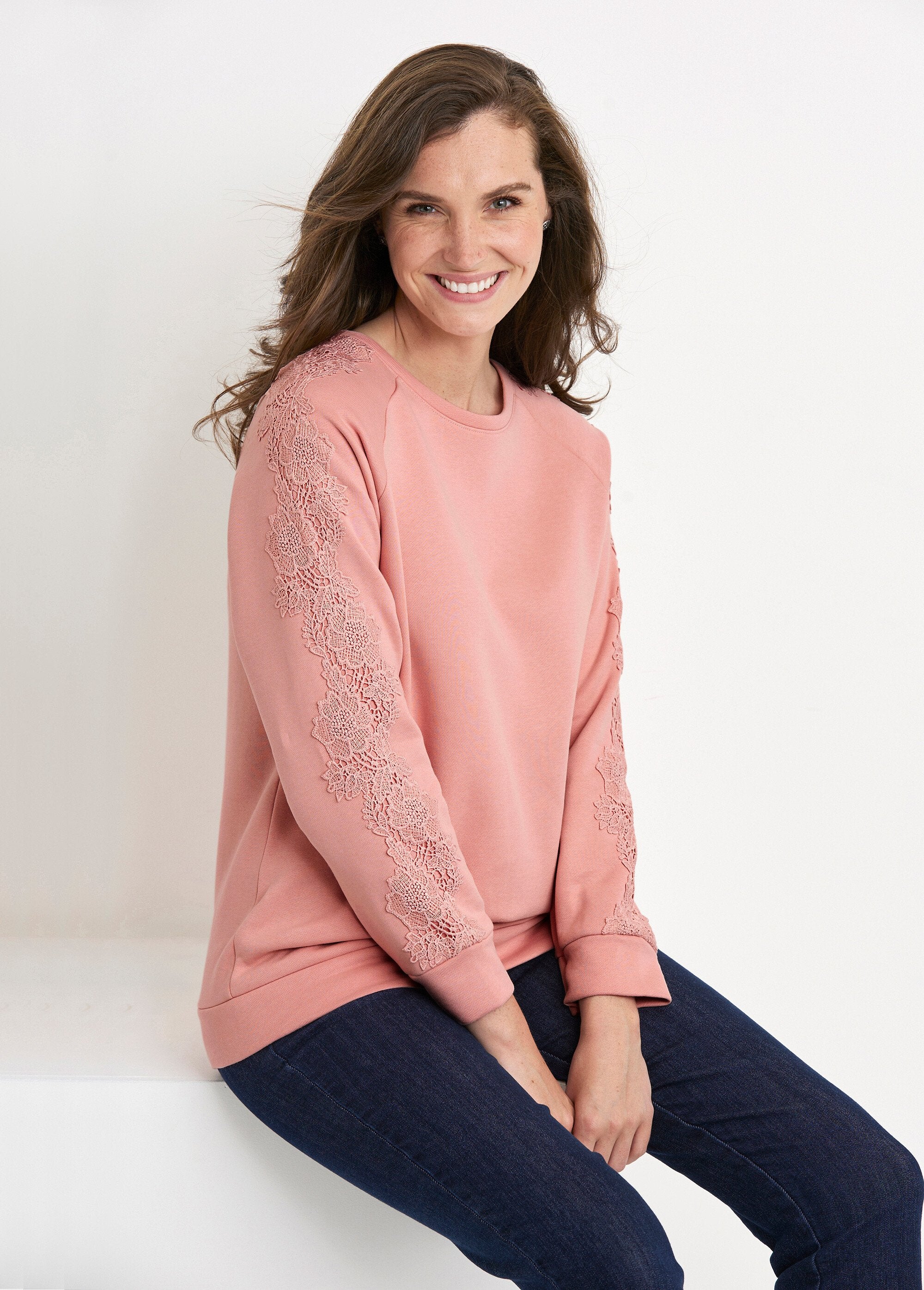 Round_neck_lace_jersey_sweatshirt_Pink_FA1_slim
