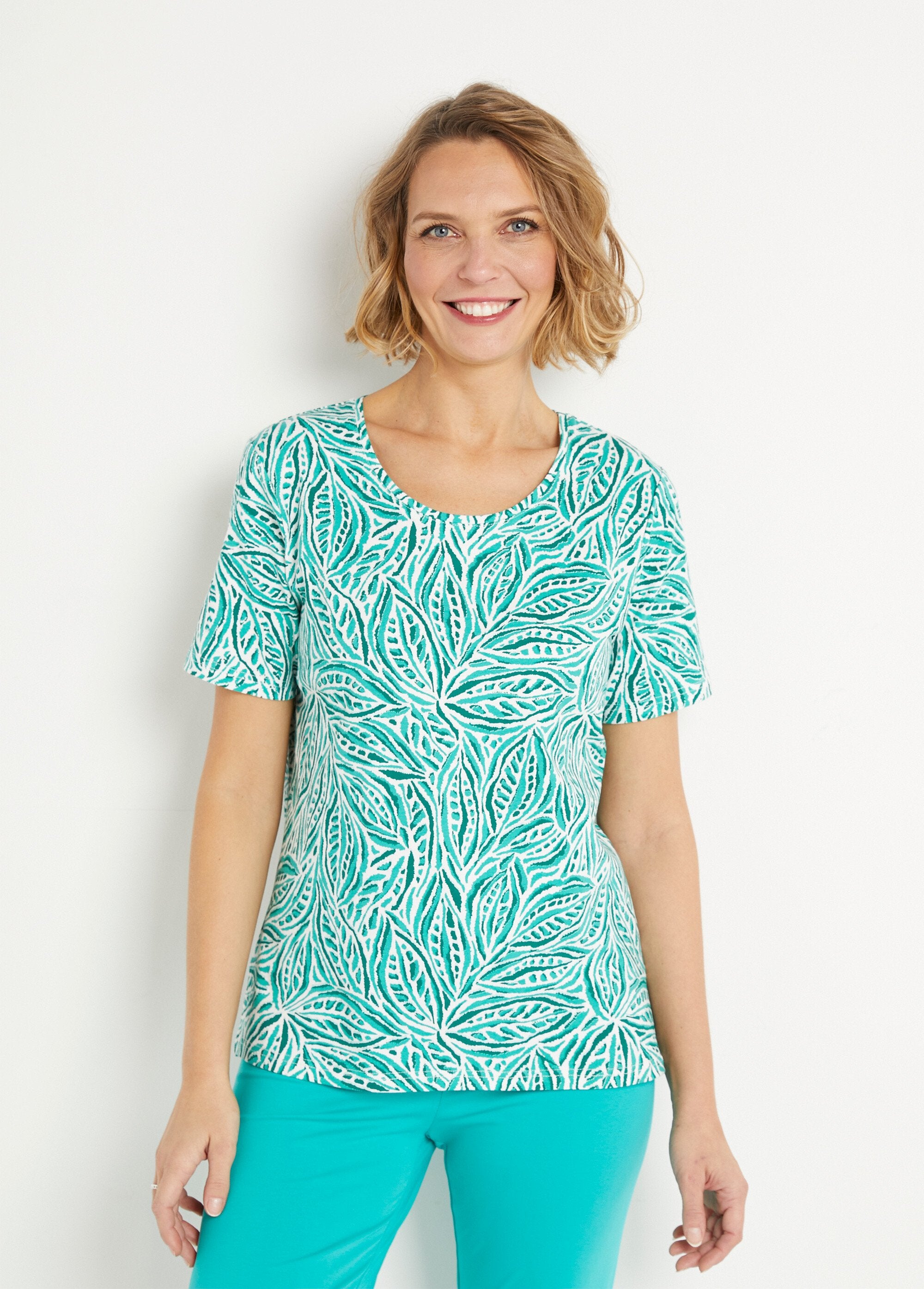 Long_short-sleeved_round_neck_T-shirt_Aqua_print_FA1_slim