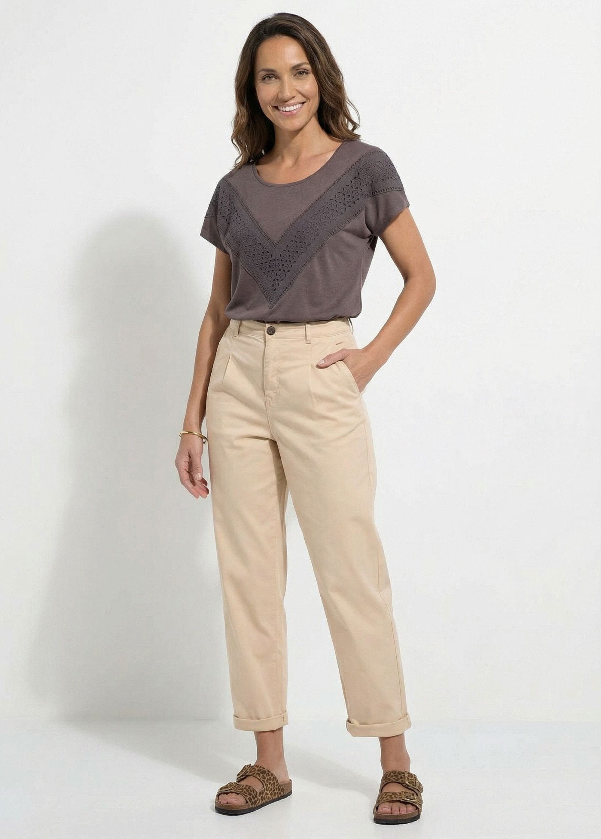 Plain_T-shirt_with_round_neck_and_lace_kimono_sleeves_Chocolate_SF1_slim